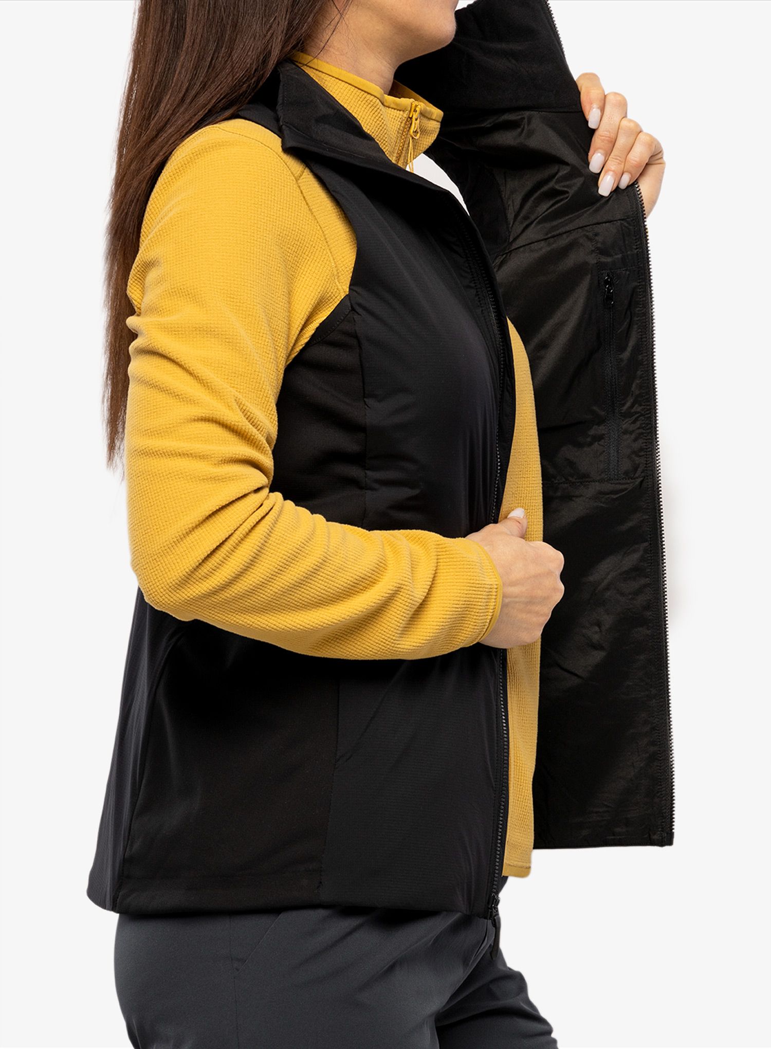 Жилет жіночий Arcteryx Atom Vest - black
