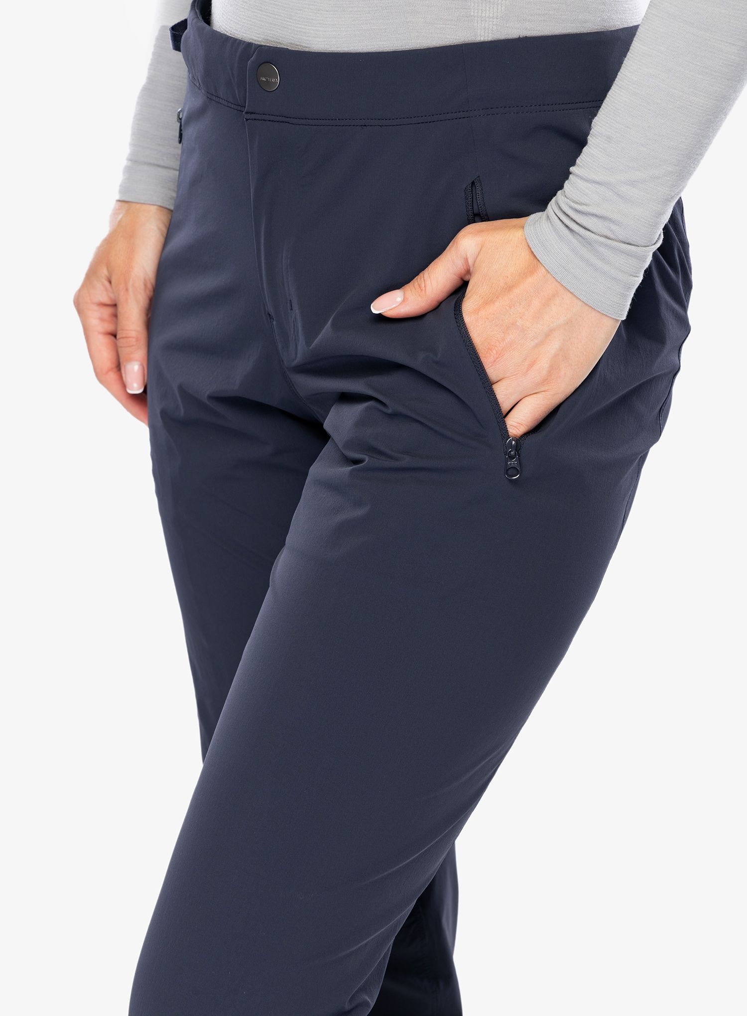 Штани трекінгові жіночі Arcteryx Gamma SL Pant Regular - blk sapphire