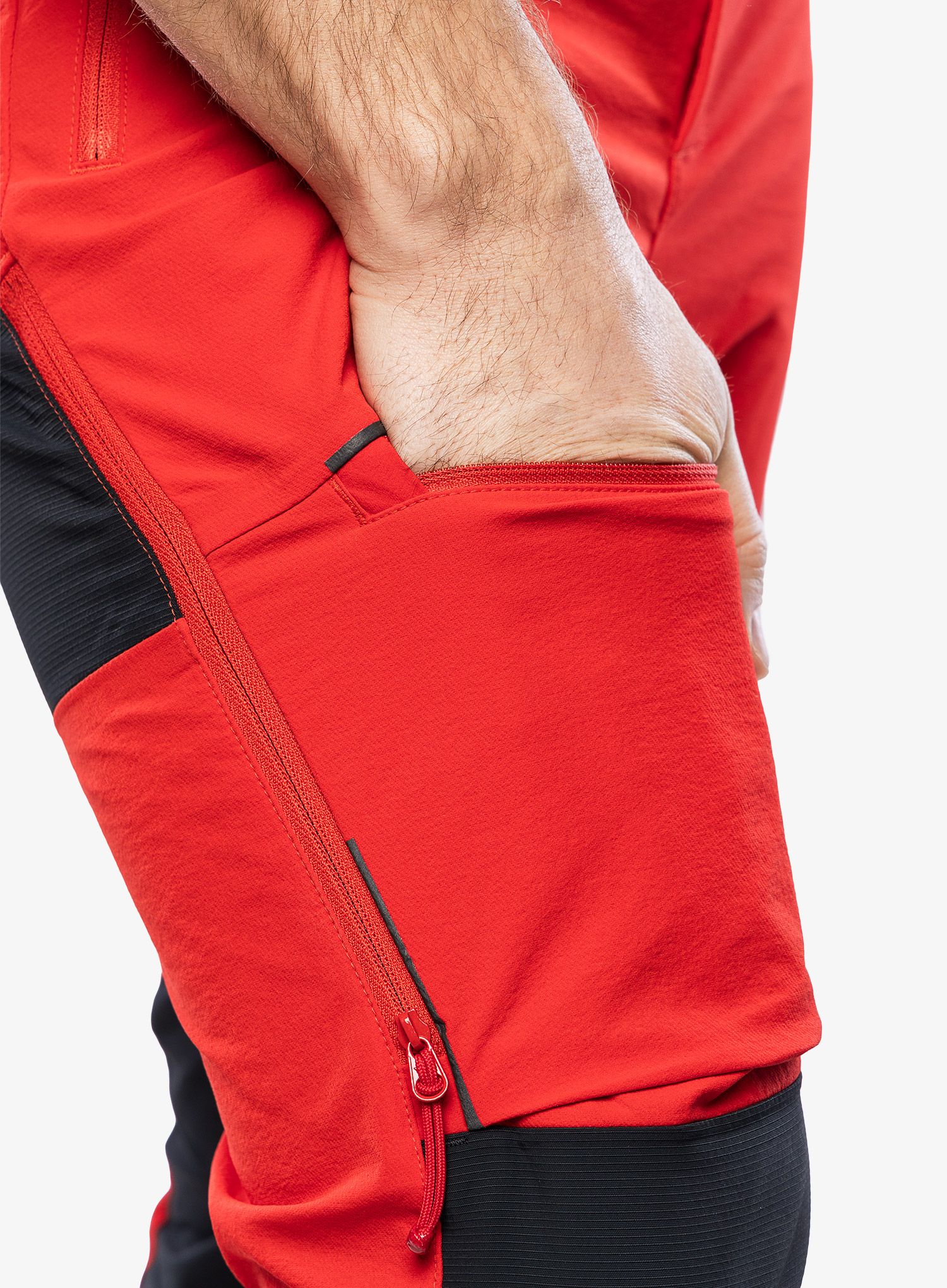 Штани трекінгові Berghaus Mtn Guide Alpine Pant - goji berry/jet black