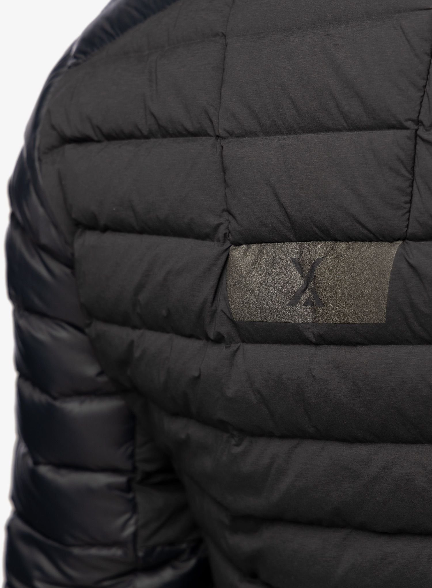 Пуховик жіноча Berghaus Seeker MW Down Hoody - black/black