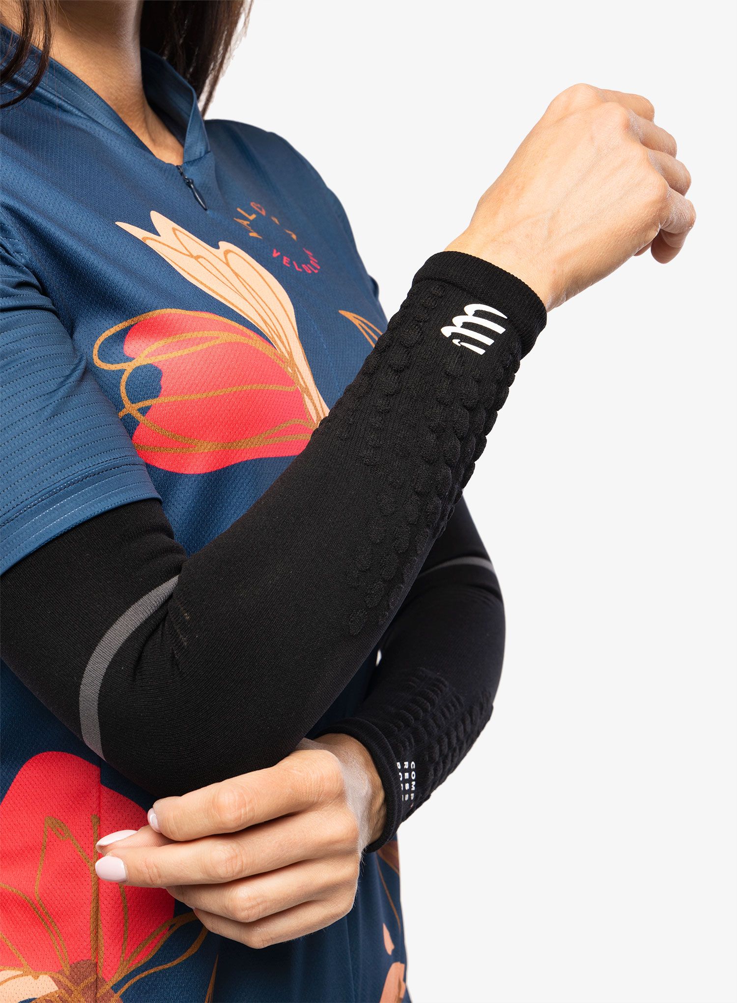 Нарукавники бігові Compressport ArmForce Ultralight - black