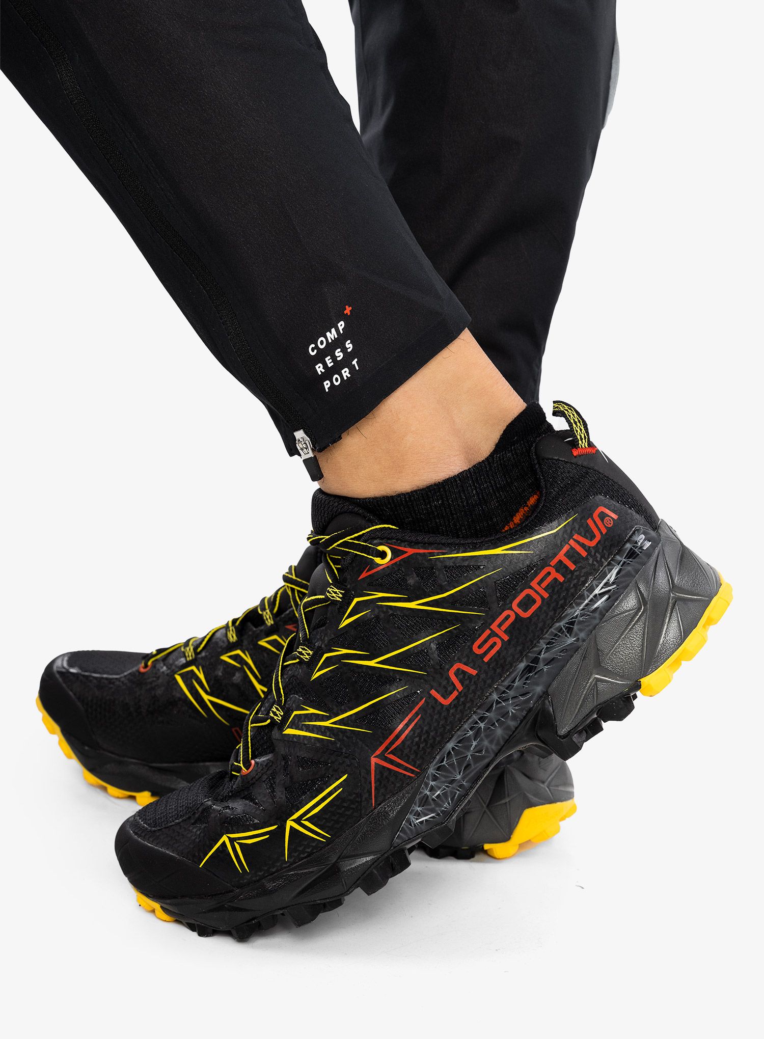 Штани для бігу Compressport Hurricane Waterproof 10/10 Pants - black