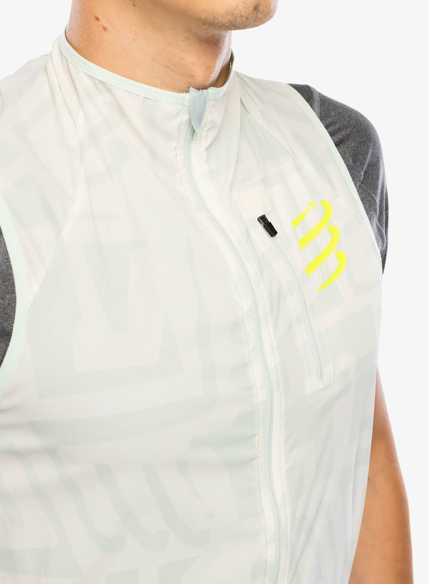 Жилет Compressport Hurricane Windproof Vest M - sugar/ice print