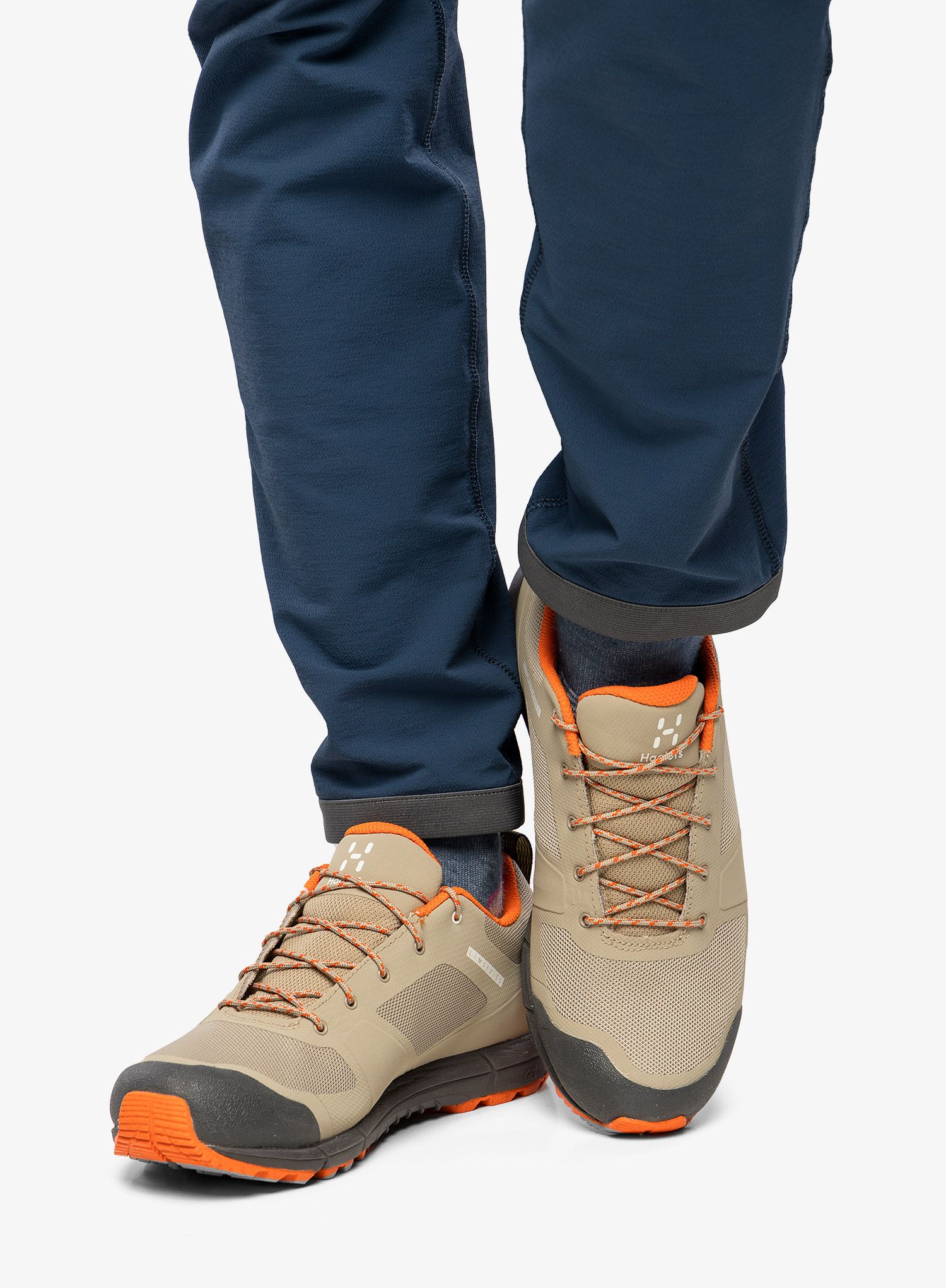 Черевики туристичні жіночі Haglofs L.I.M FH Low - sand/magnetite