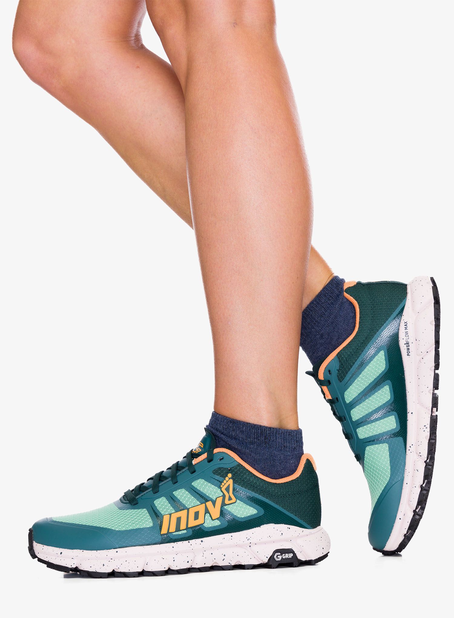 Черевики для трейлу жіночі Inov-8 TrailFly G 270 V2 - pine/peach
