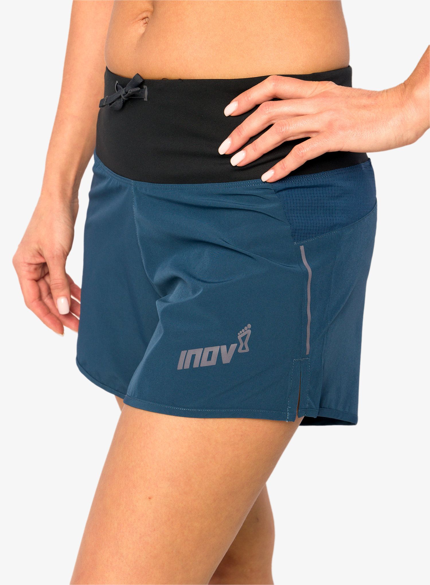 Шорти для бігу жіночі Inov-8 Train Lite 5 Short - navy