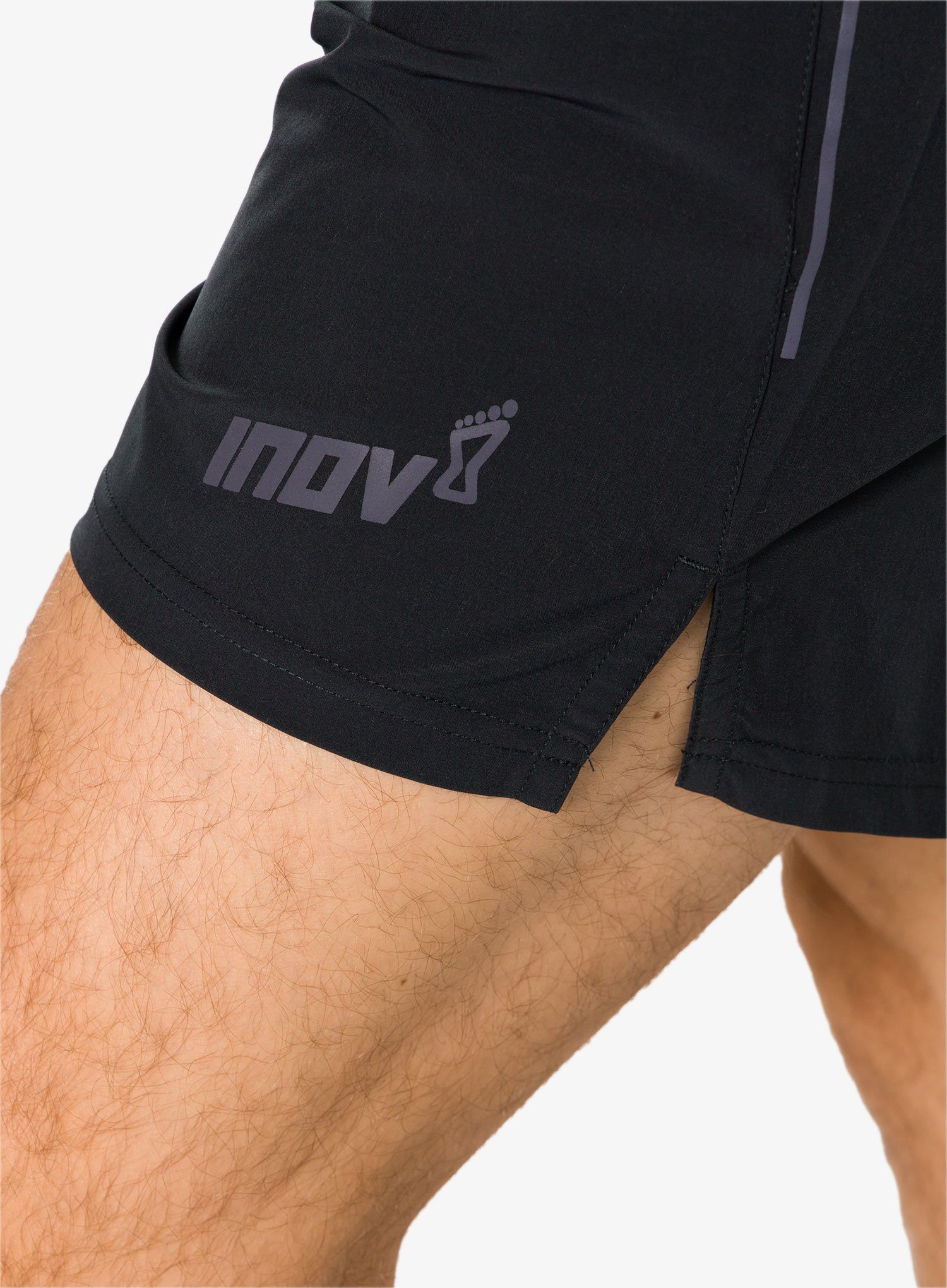 Шорти для бігу Inov-8 Train Lite 9 Short - black