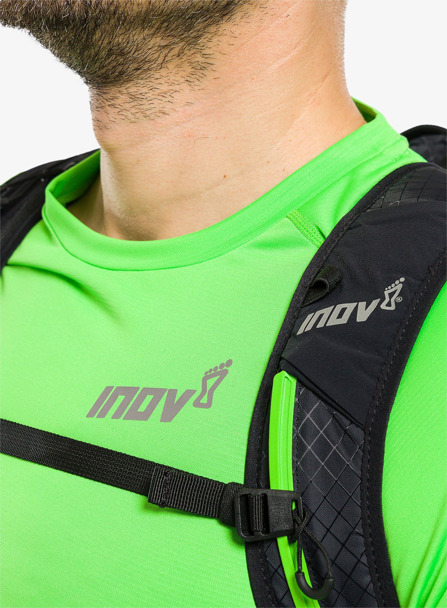 Рюкзак туристичний Inov-8 VentureLite 25 - black/green