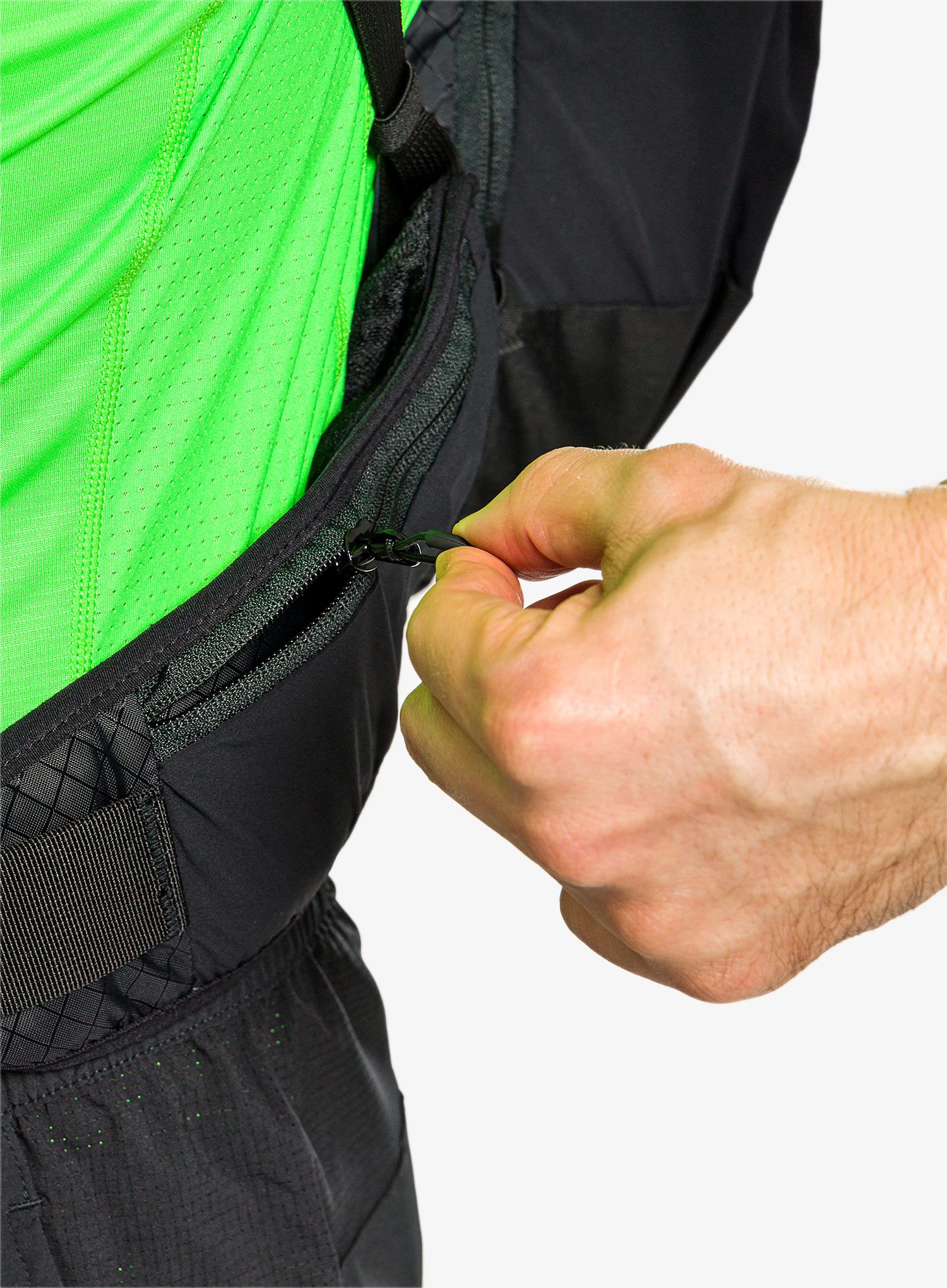 Рюкзак туристичний Inov-8 VentureLite 25 - black/green
