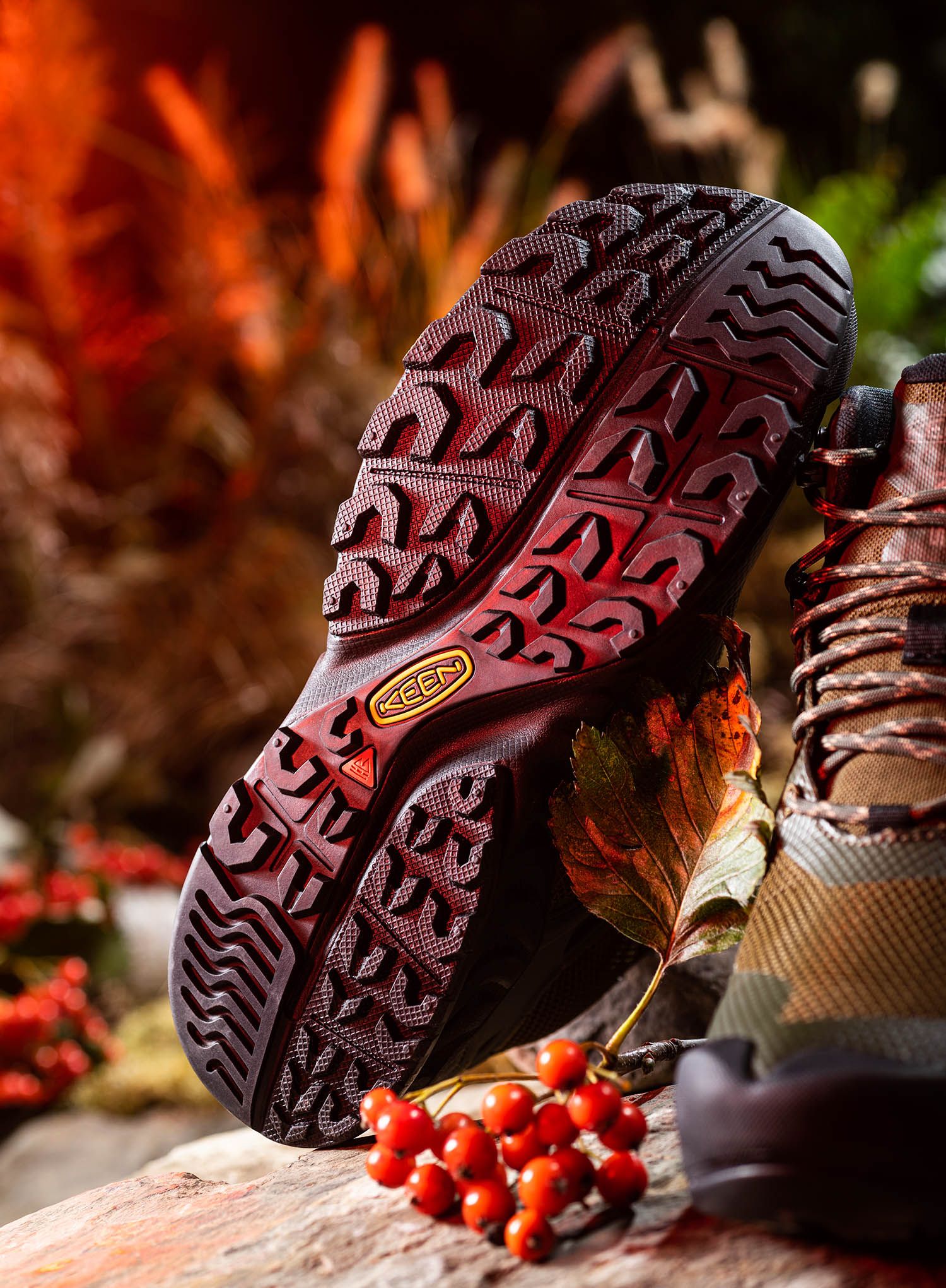 Черевики туристичні Keen Nxis Evo Mid WP - forest/olive