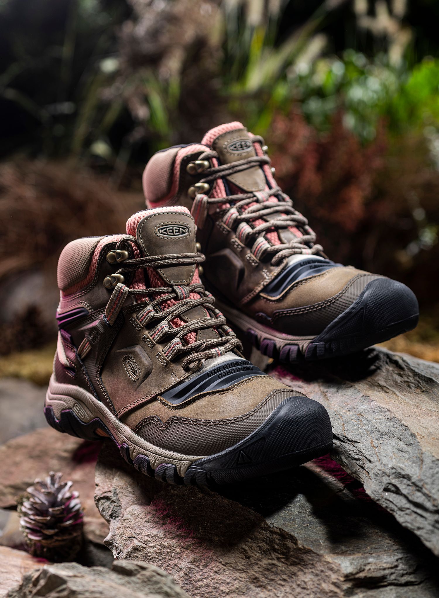 Черевики туристичні жіночі Keen Ridge Flex Mid WP - timberwolf/brick dust