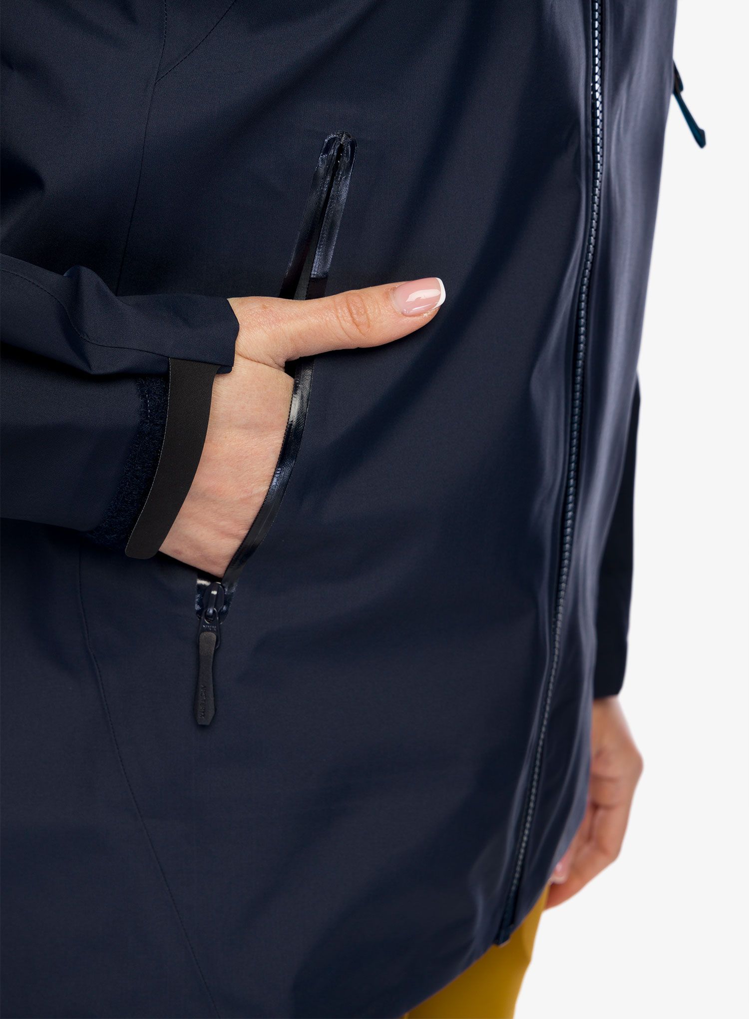Куртка для гір жіноча Arcteryx Beta Jacket - blk sapphire