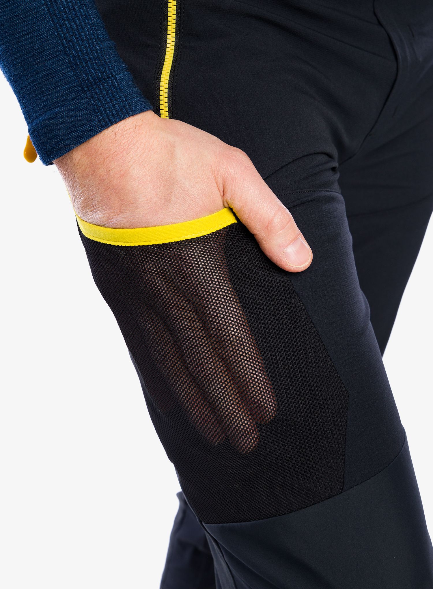 Штани La Sportiva Aequilibrium Softshell Pant - black