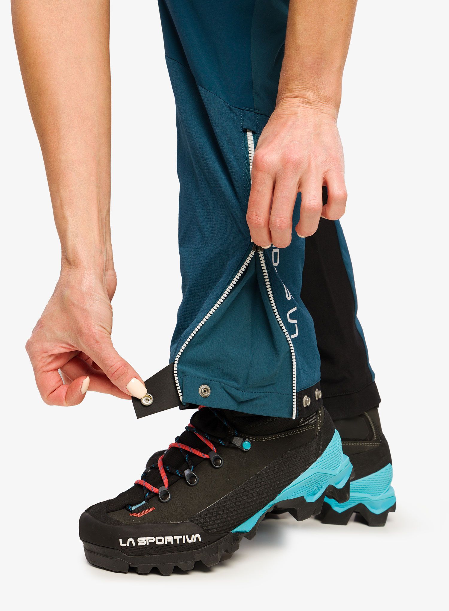 Штани жіночі La Sportiva Aequilibrium Softshell Pant  - storm blue