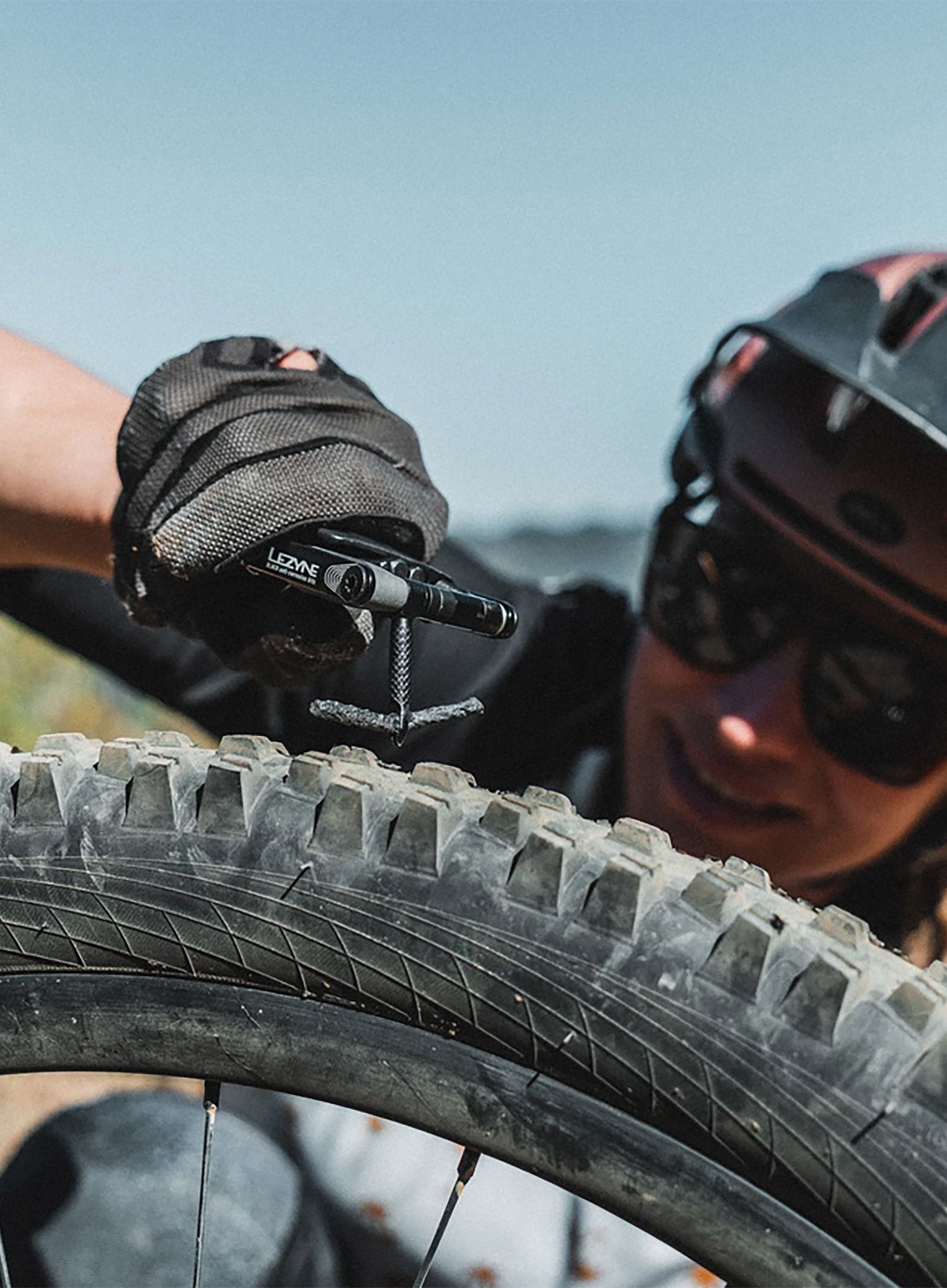 Мультитул велосипедний Lezyne V Pro 17 - black