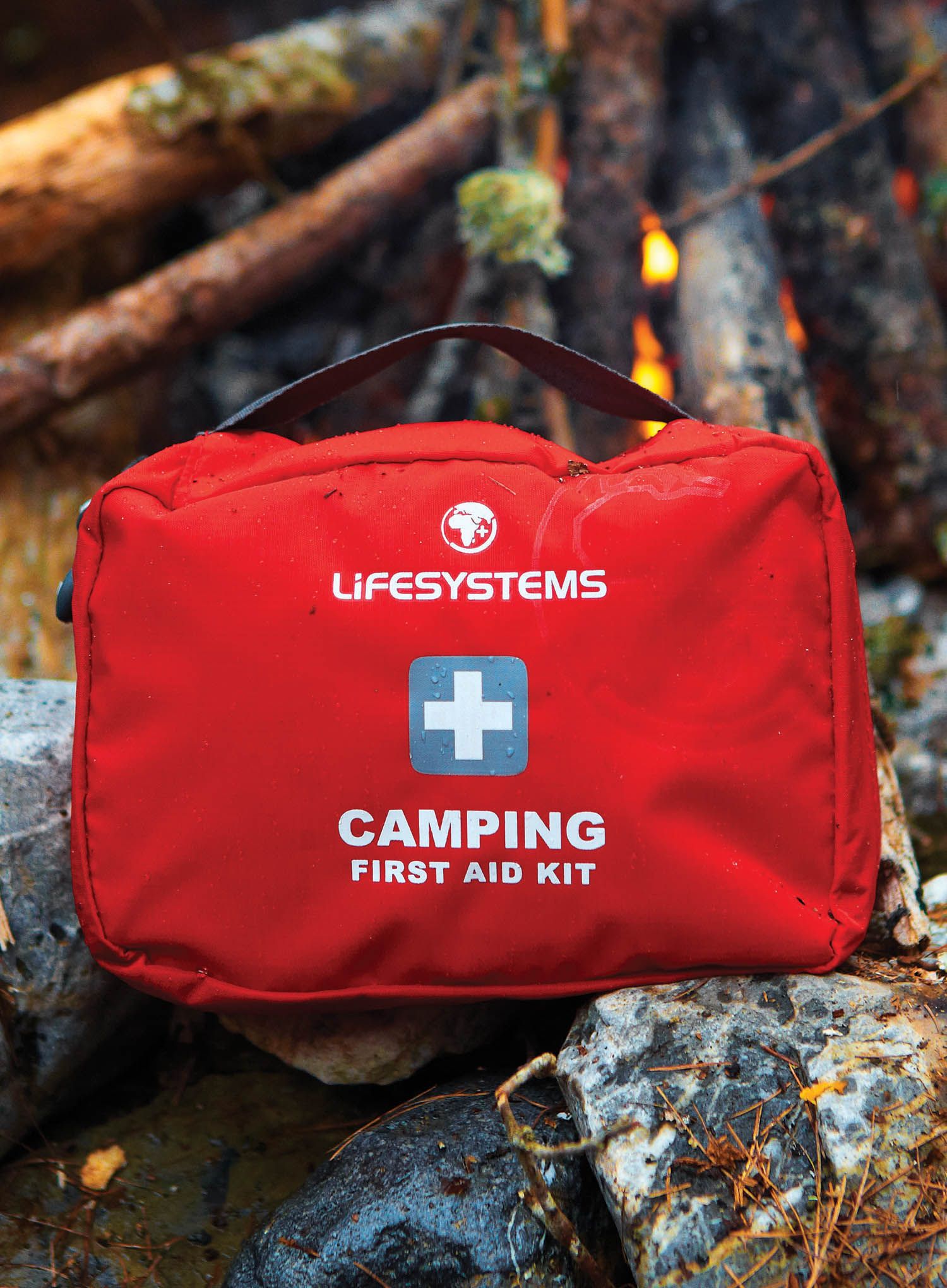 Аптечка туристична Lifesystems Camping First Kit Aid - red