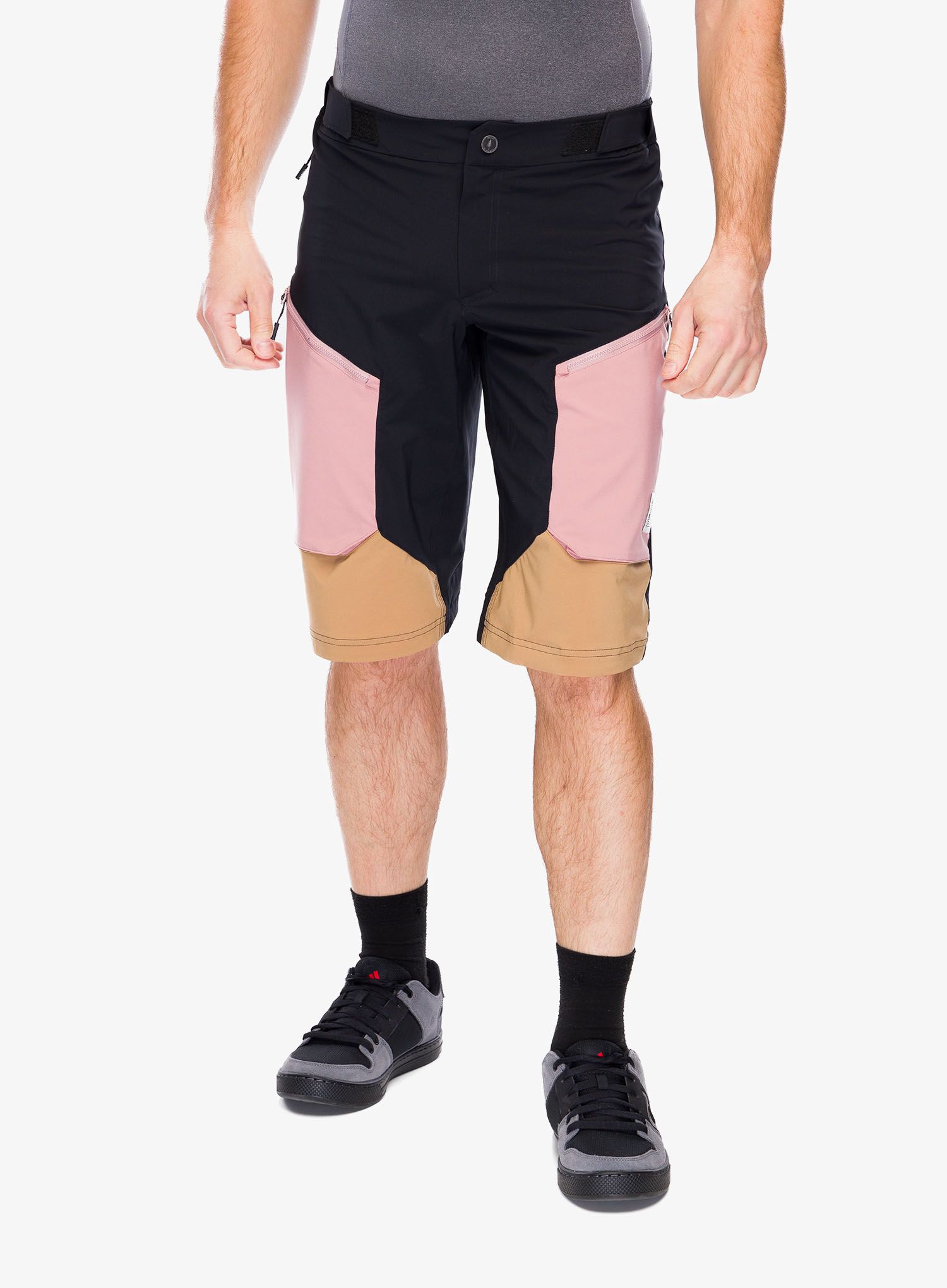 Шорти ендуро Maloja Torre - deep black multi