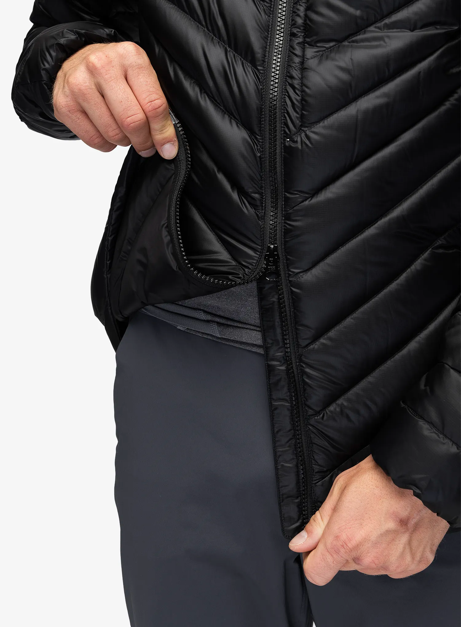 Пуховик Mammut Broad Peak IN Hooded Jacket - blk