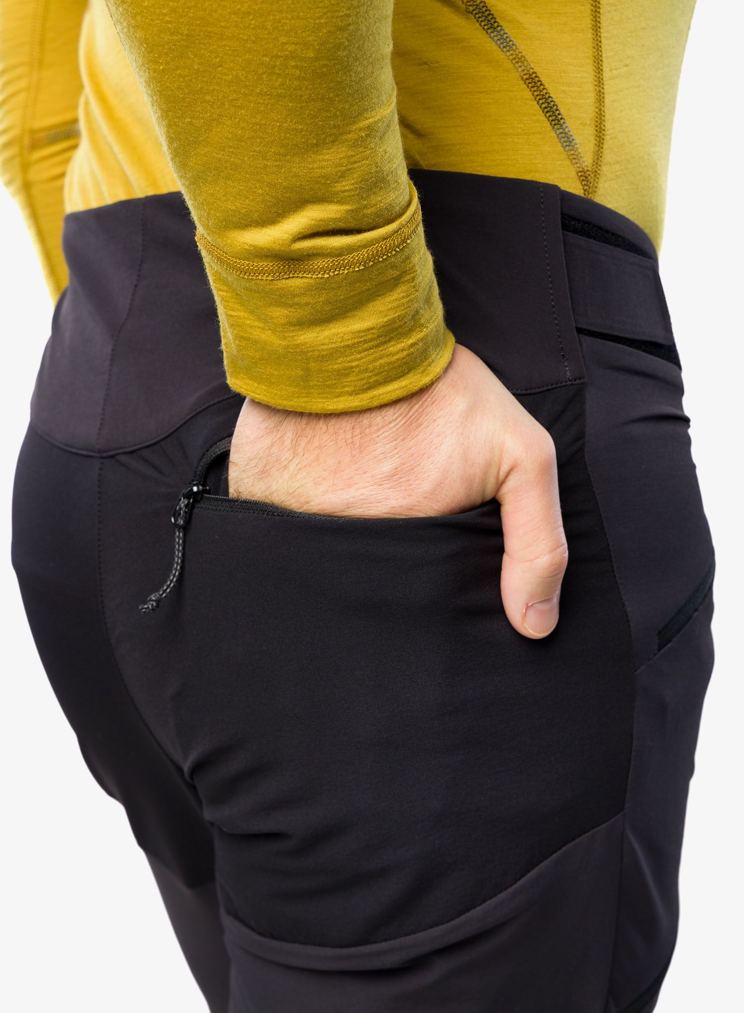 Штани softshell Mammut Courmayeur SO Pants - black
