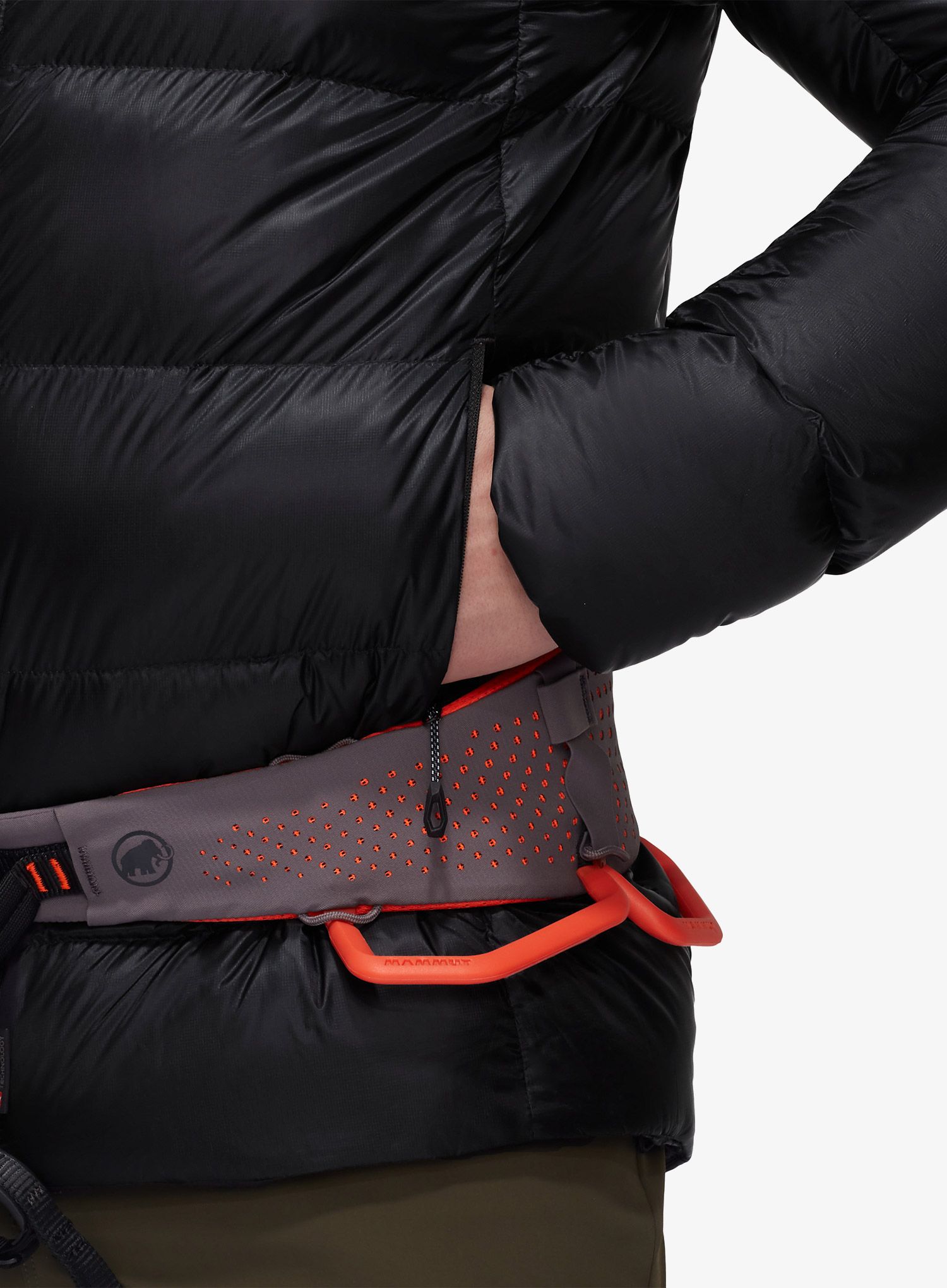 Пуховик Mammut Taiss Pro IN Hooded Jacket - black