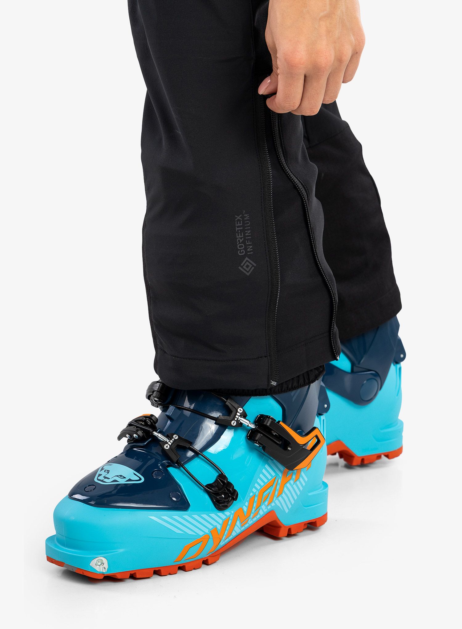 Штани softshell жіночі Marmot ROM GORE-TEX Infinium Pant - black 