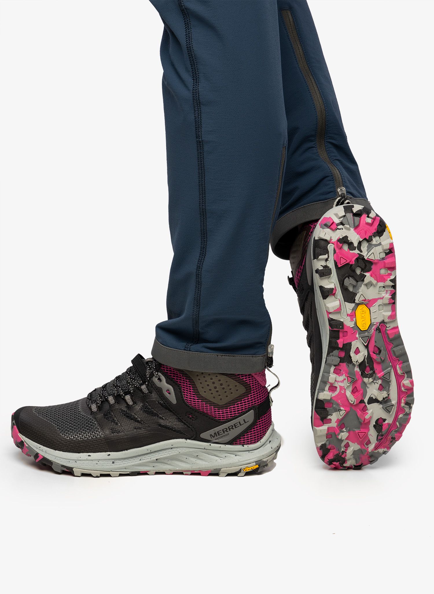 Черевики туристичні жіночі Merrell Antora 3 Mid WP - black/fuchsia