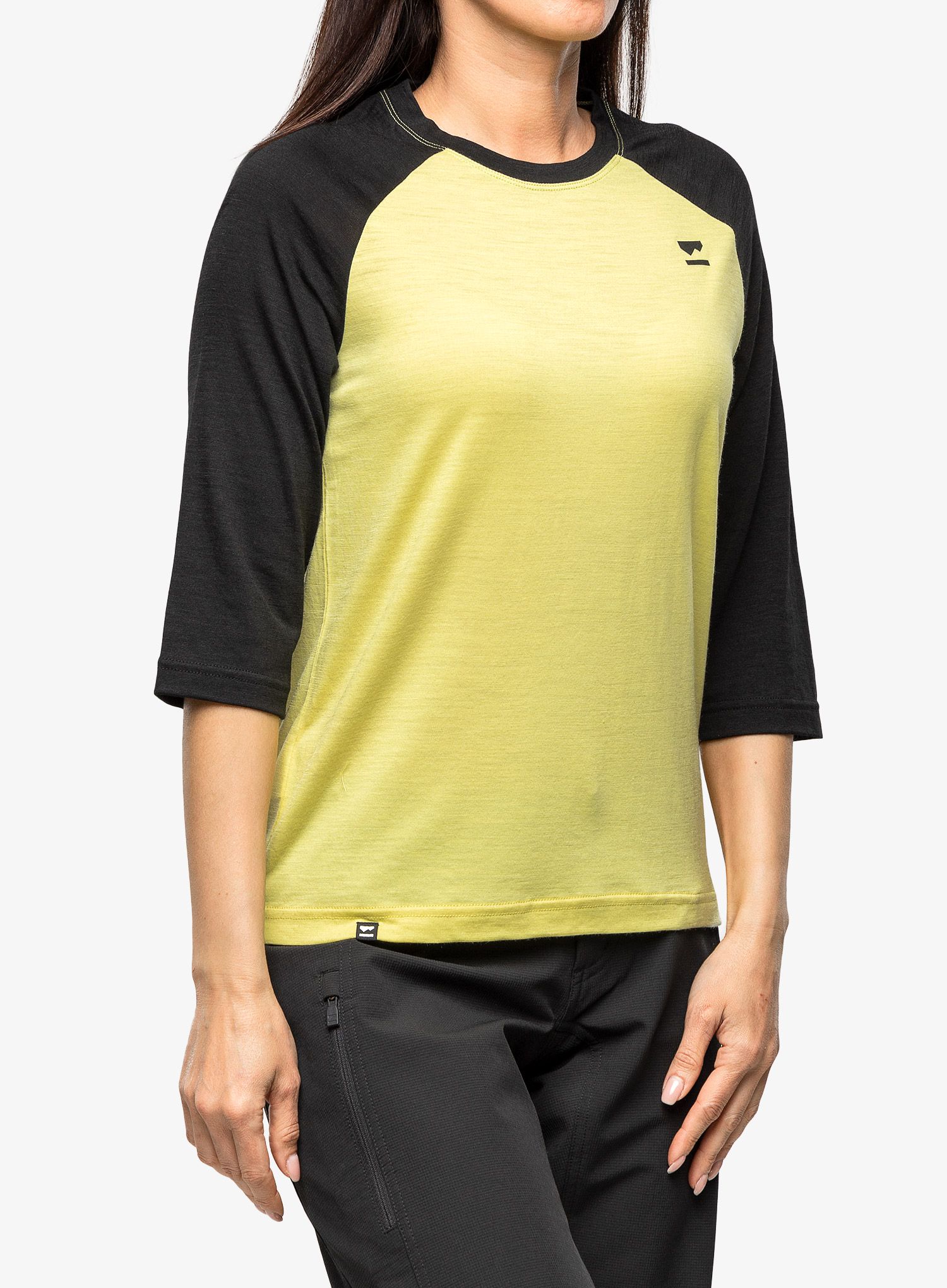 Футболка жіноча Mons Royale Tarn Merino Shift Raglan 3/4 - black/limelight