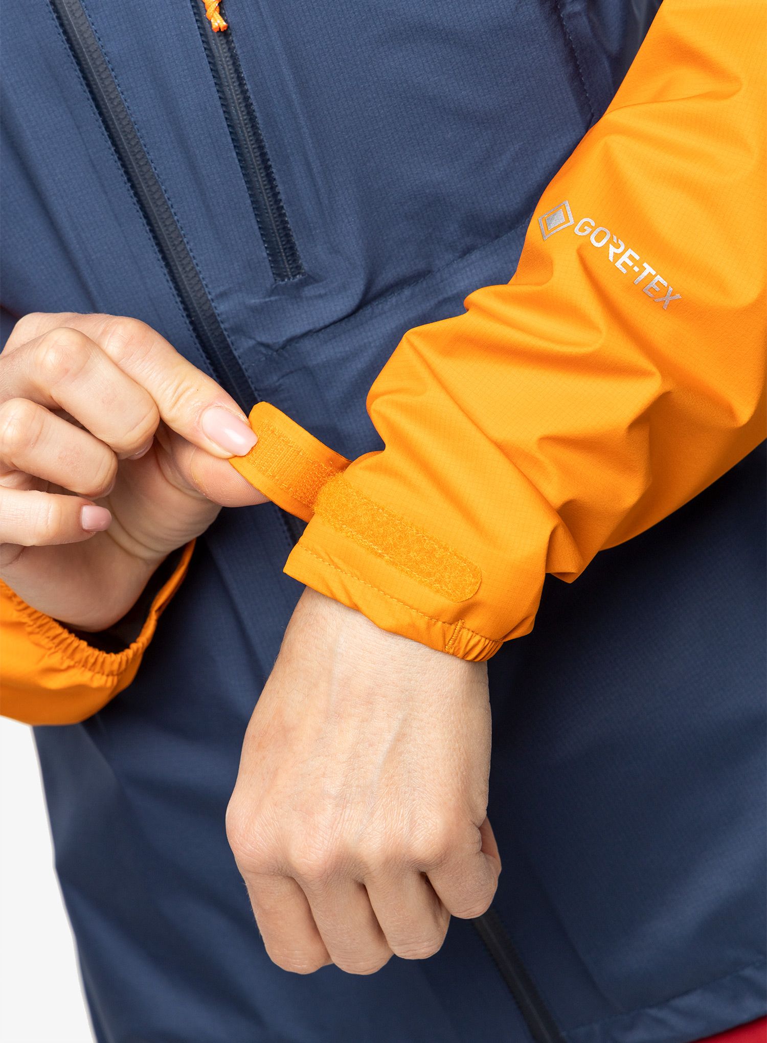 Куртка жіноча GORE-TEX Mountain Equipment Firefly Jacket - dusk/ember