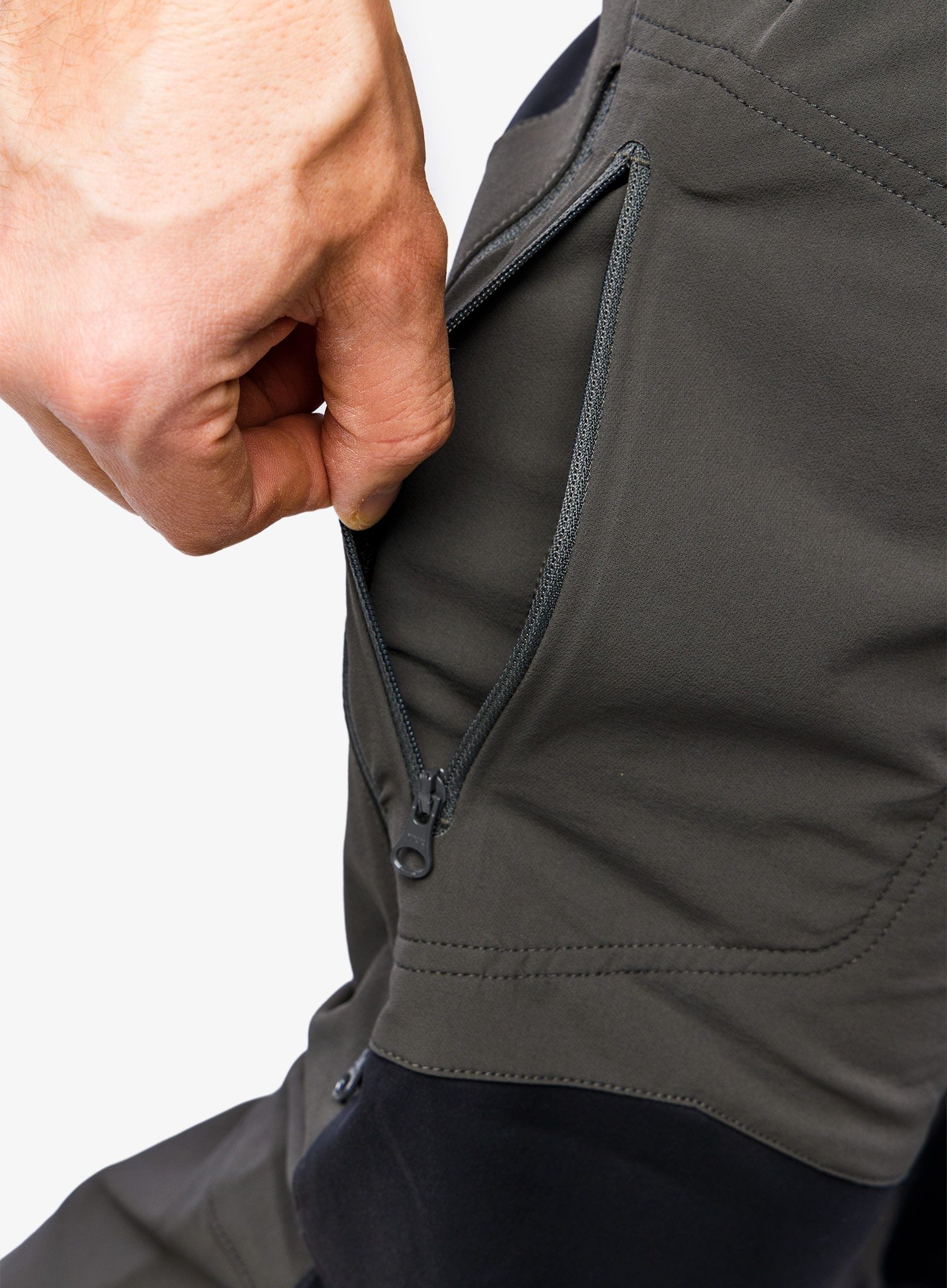 Штани softshell Mountain Equipment Mission Pant - graphite/black