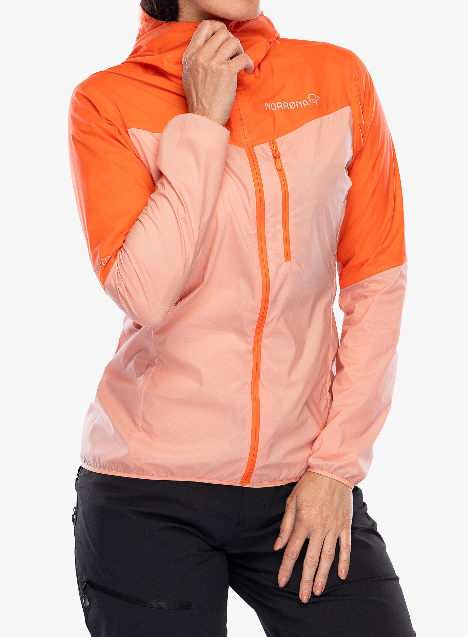 Куртка жіноча Norrona Falketind Aero60 Hood - orange alert/peach amber