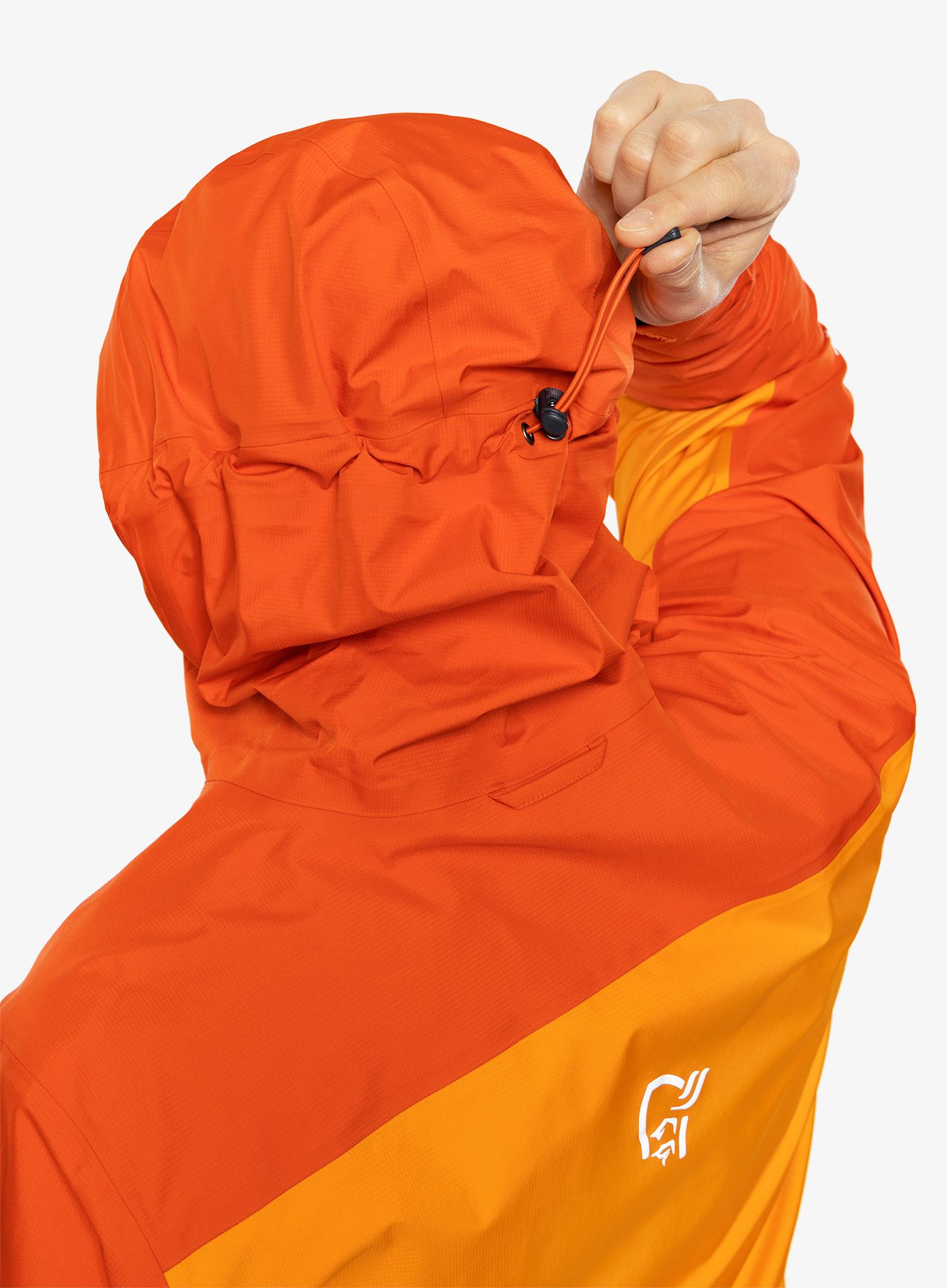 Куртка Norrona Falketind GORE-TEX Jacket - arednalin/orange popsicle