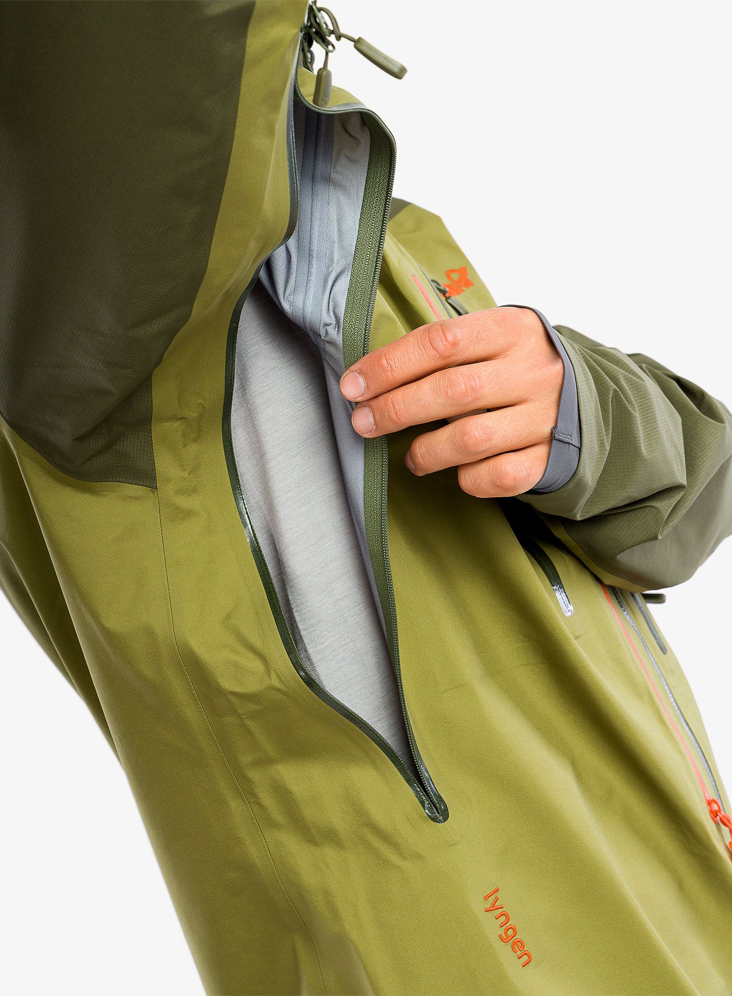 Куртка дощовик Norrona Lyngen Gore-Tex Jacket - olive drab/olive night