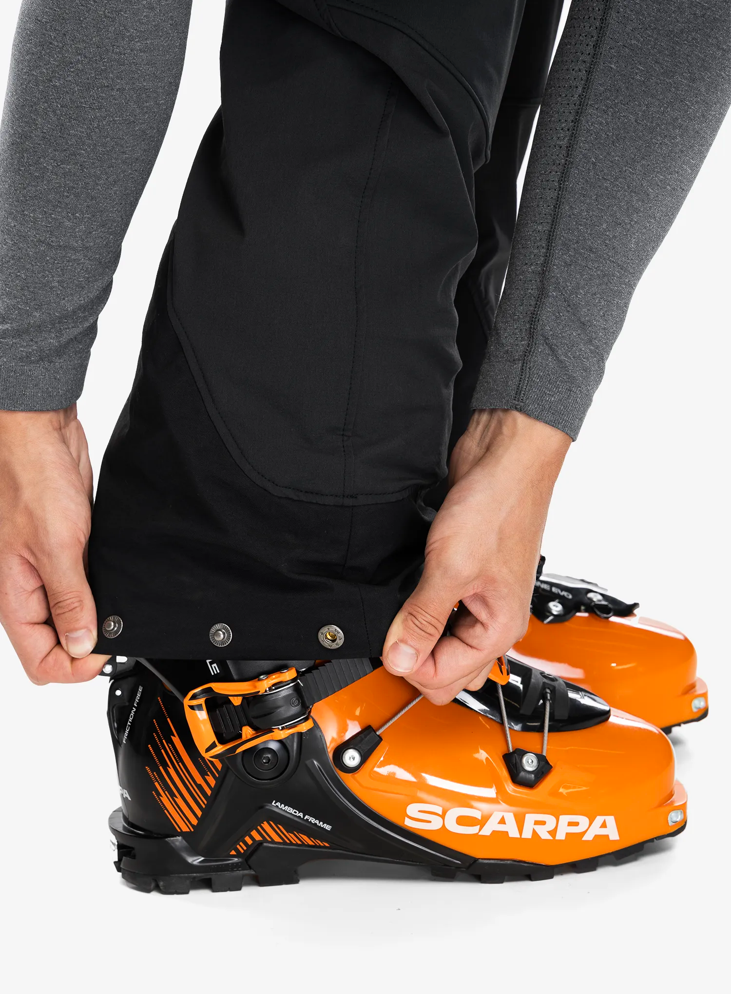 Штани softshell Norrona More Flex1 Pants - caviar