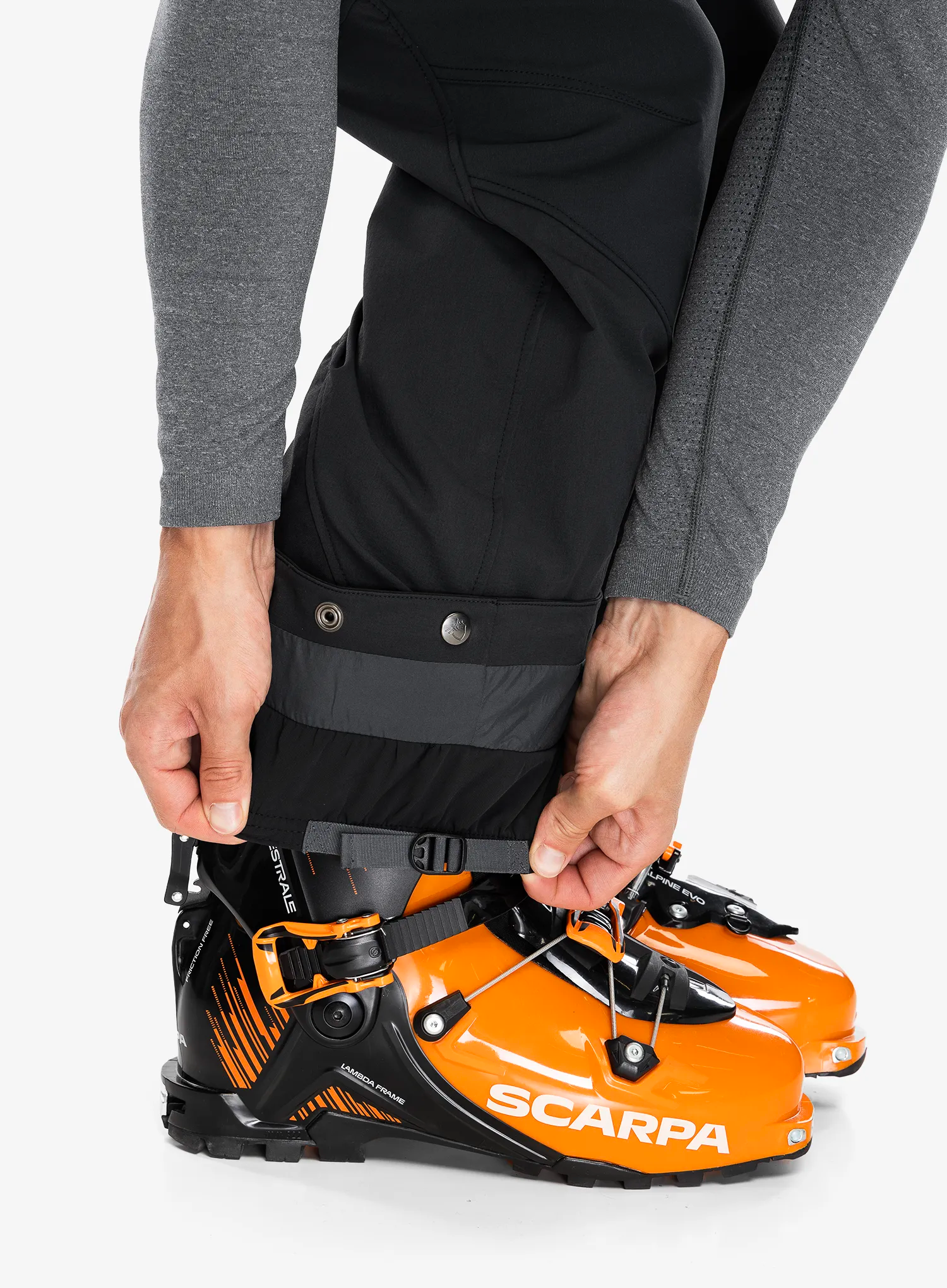 Штани softshell Norrona More Flex1 Pants - caviar