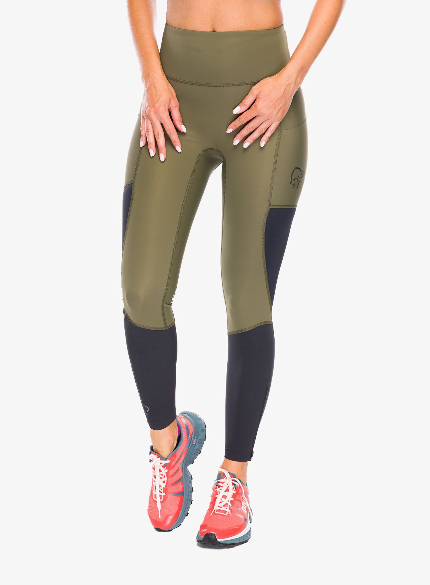 Штани для бігу жіночі Norrona Senja Equaliser Stretch Tights - olive night/caviar