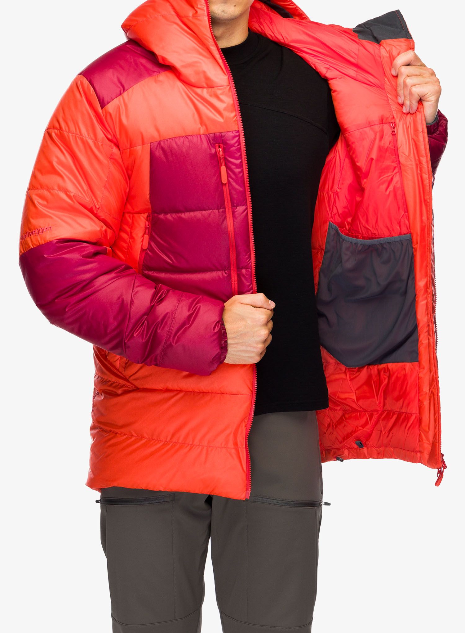 Пуховик Norrona Trollveggen Down800 Hood - adrenalin/adrenalin