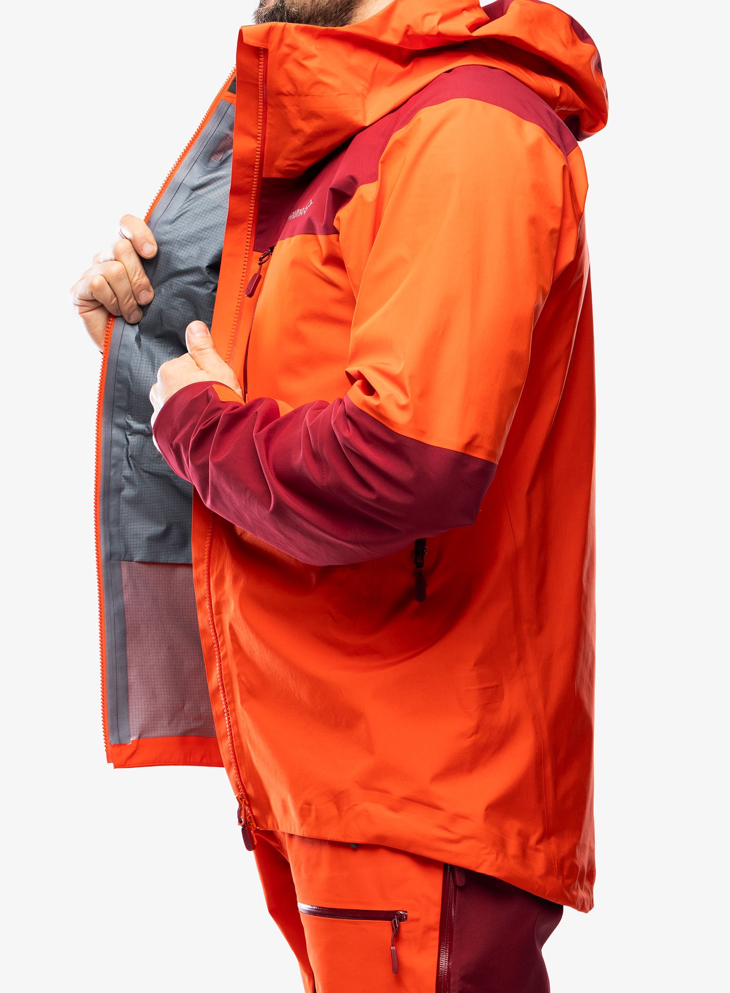 Куртка дощовик Norrona Trollveggen GORE-TEX Pro Light Jacket - arednalin/rhubarb