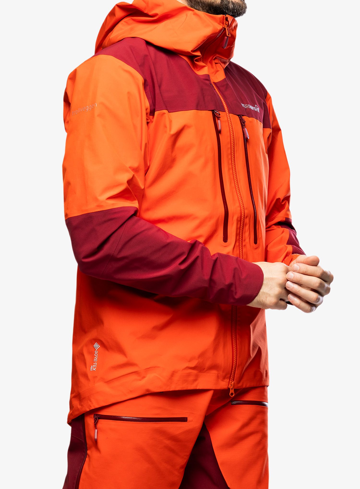 Куртка дощовик Norrona Trollveggen GORE-TEX Pro Light Jacket
