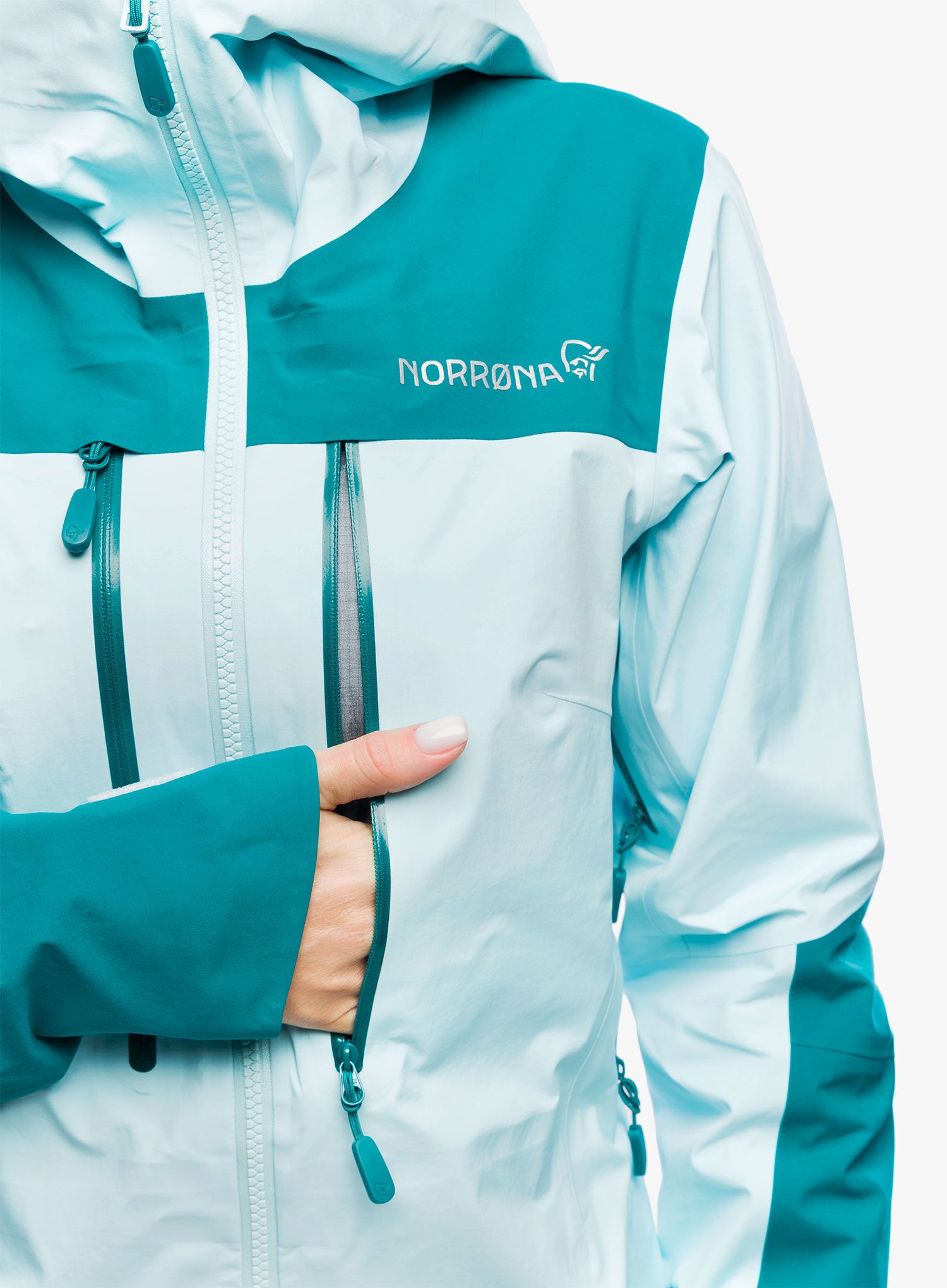 Куртка з мембраною жіноча Norrona Trollveggen GORE-TEX Pro Light Jacket - clearwater