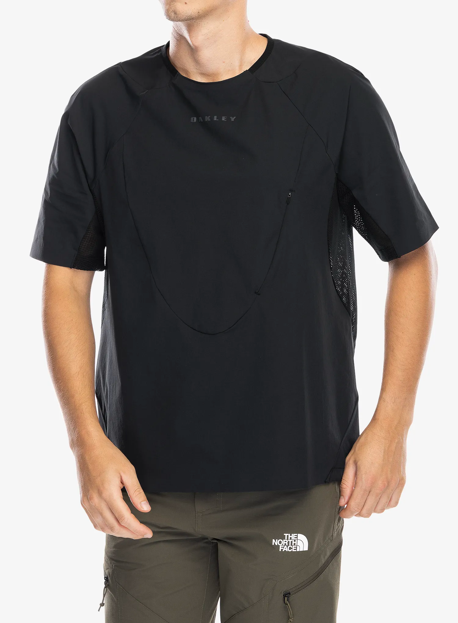 Футболка Oakley Latitude Flex Tech Tee - blackout