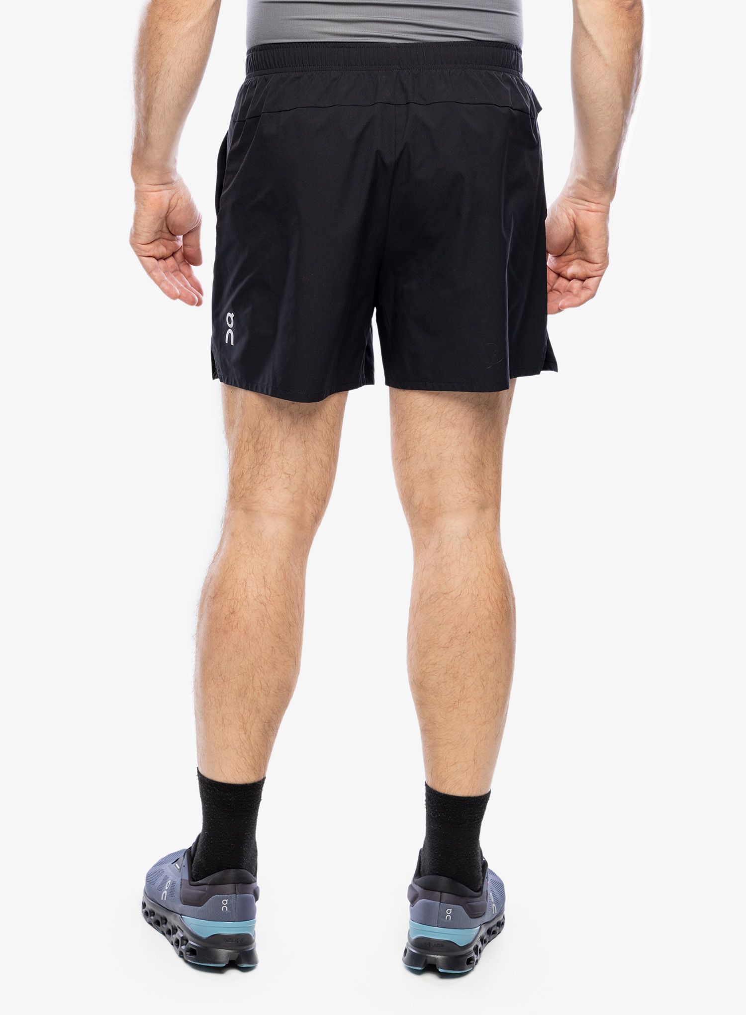 Шорти для бігу On Essential Shorts - black