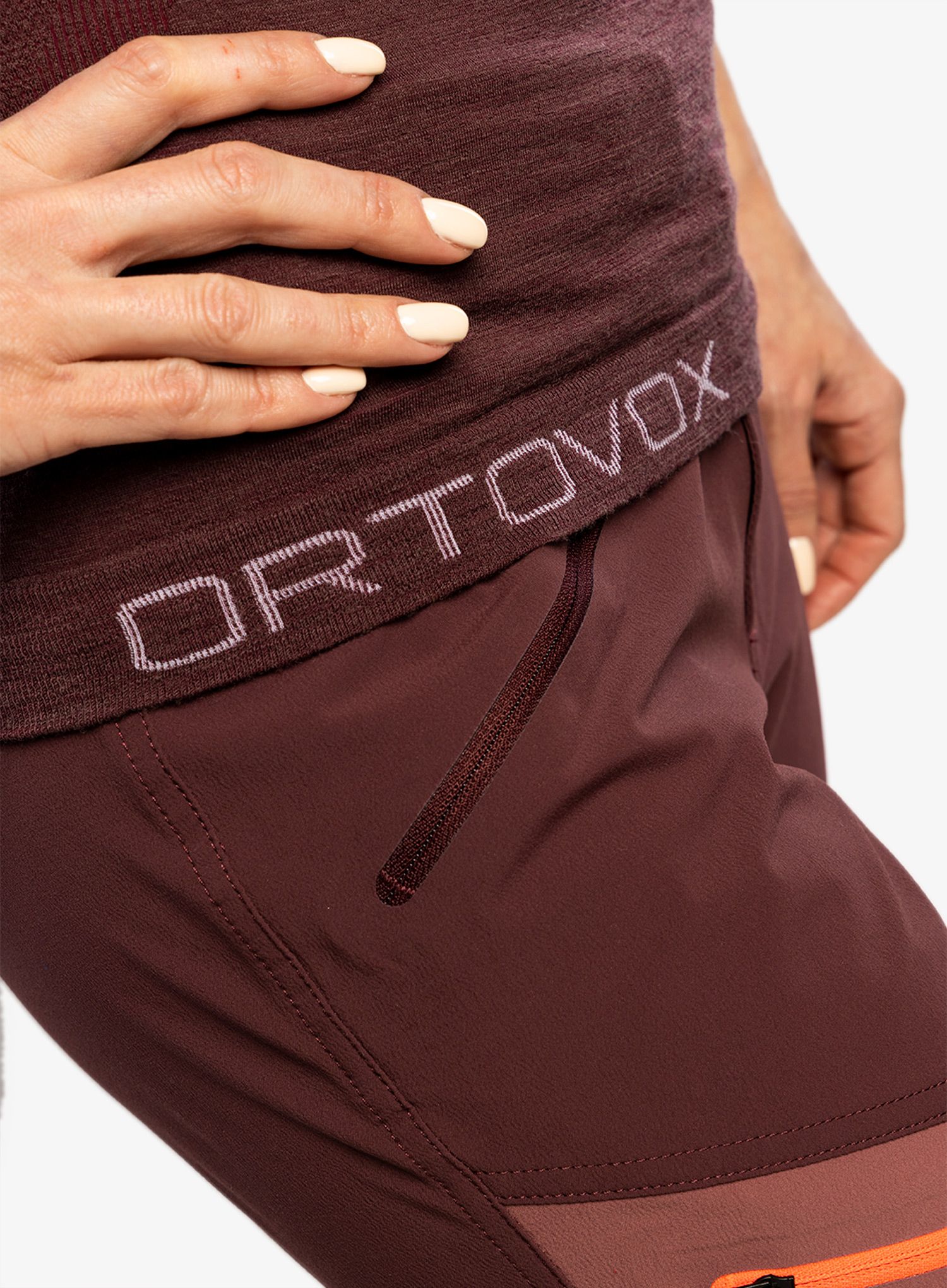 Термофутболка жіноча Ortovox 120 Comp Light Short Sleeve - winetasting