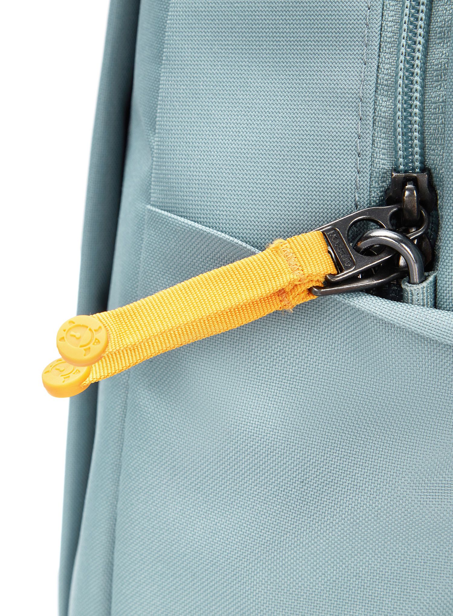 Рюкзак міський Pacsafe GO 25 L Backpack - fresh mint