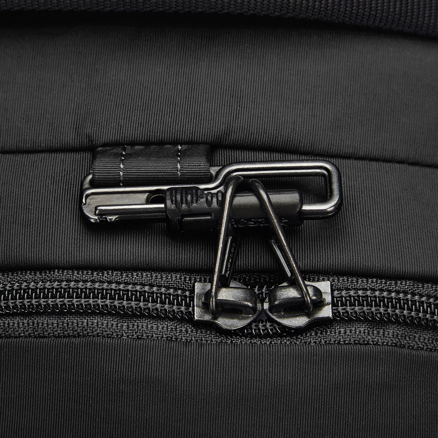 Рюкзак для ноутбука Pacsafe LS450 Backpack - black
