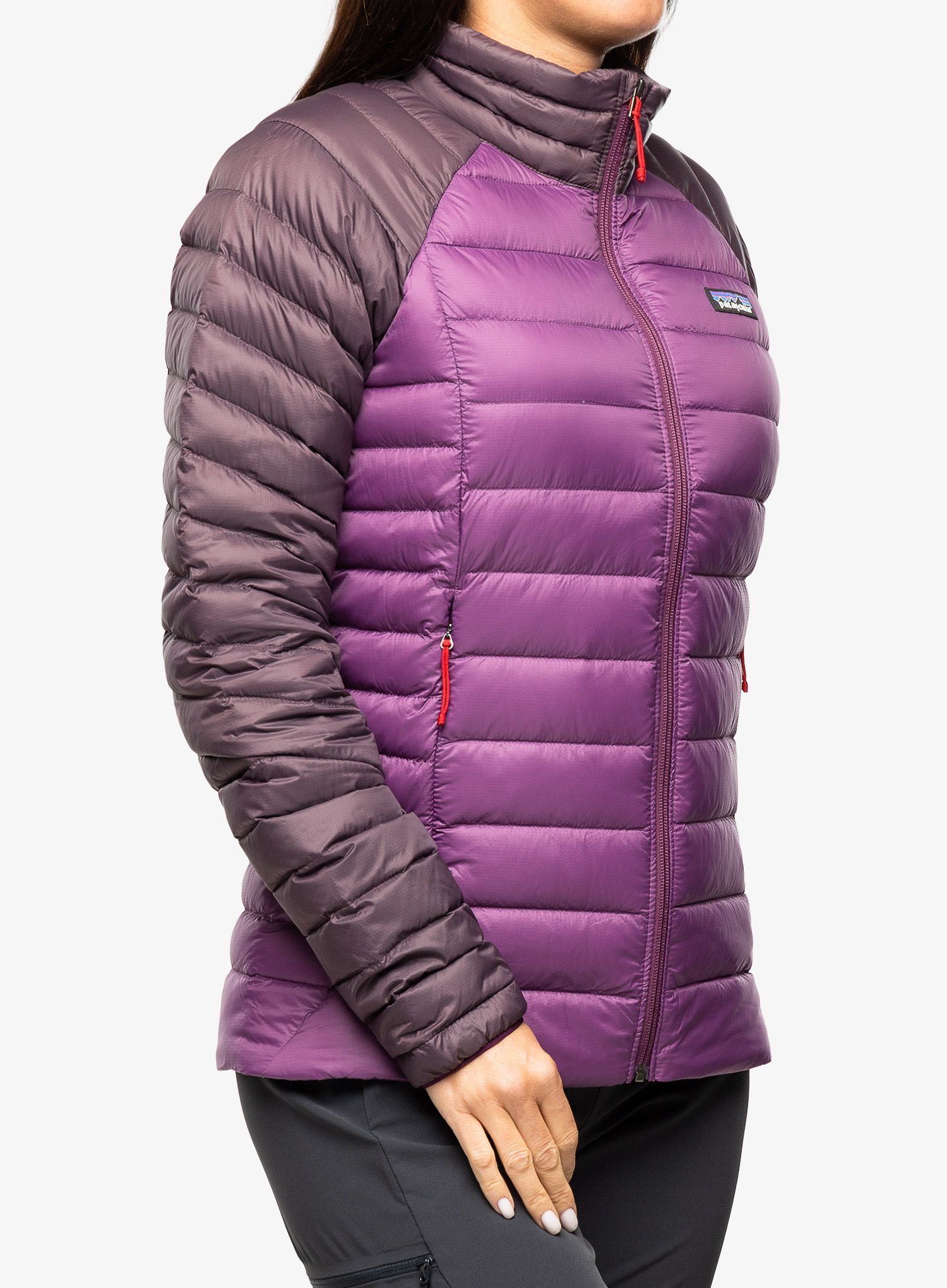 Пуховик жіноча Patagonia Down Sweater - night plum
