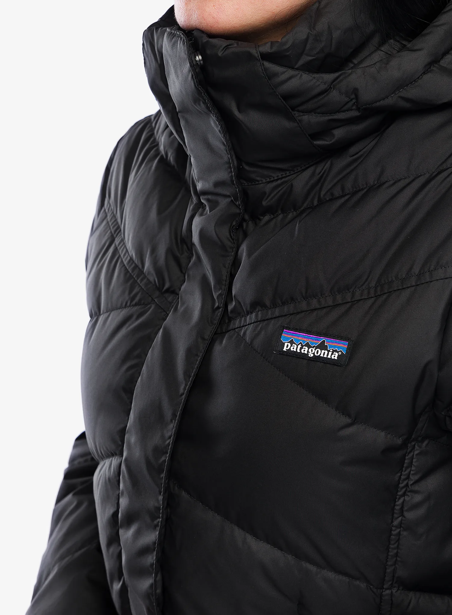 Плащ пуховий жіночий Patagonia Down With It Parka - black