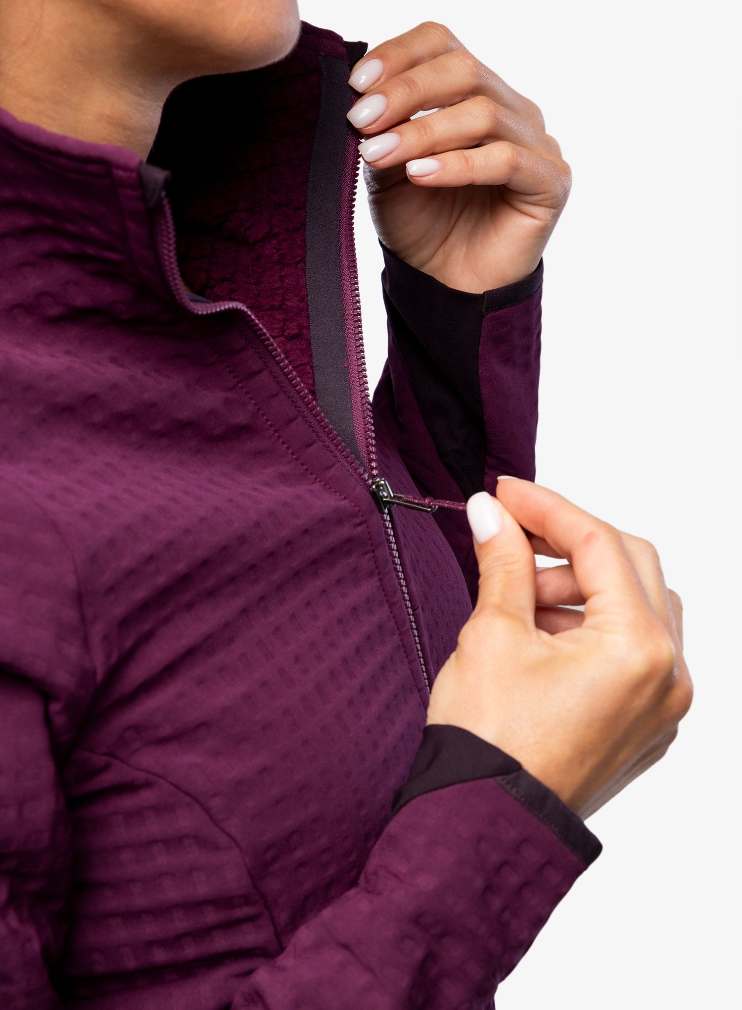 Куртка жіноча Patagonia R2 TechFace Jkt - night plum