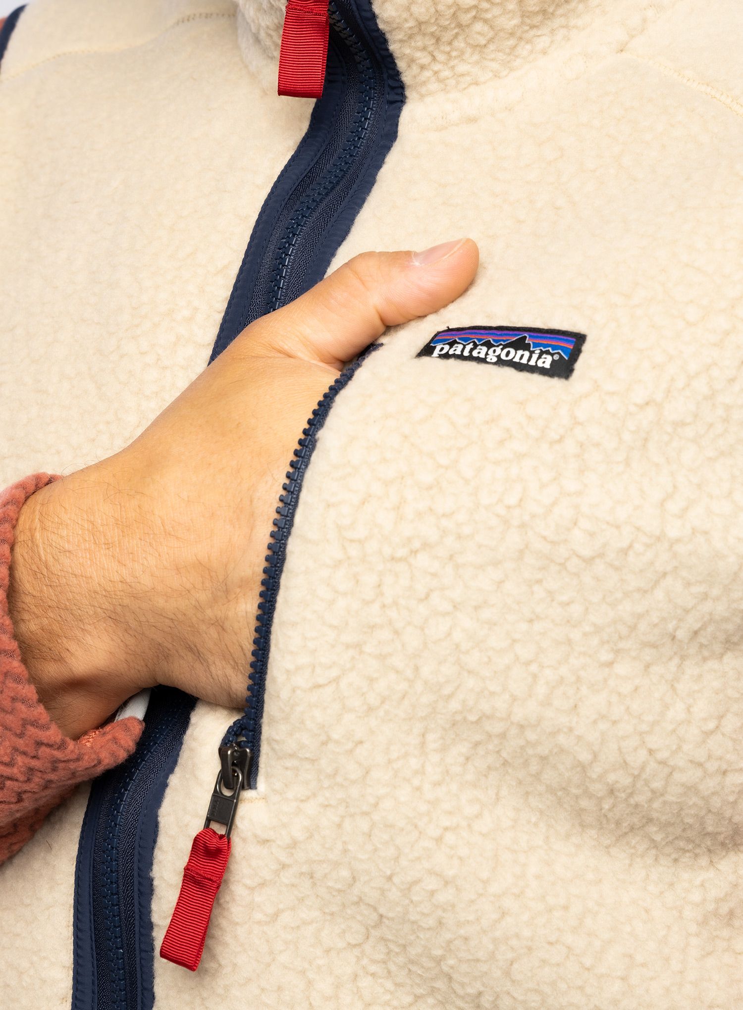 Жилет Patagonia Retro Pile Vest - el cap khaki
