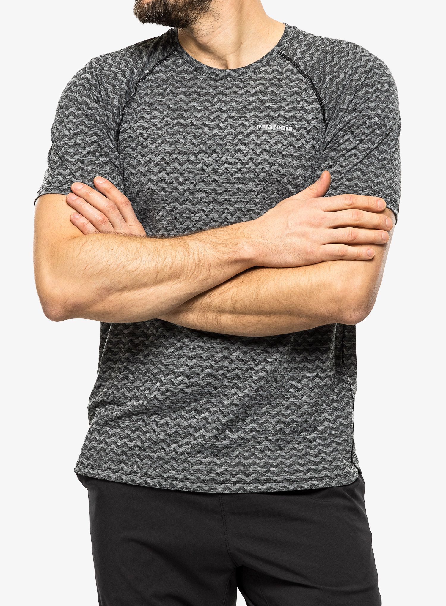 Футболка для бігу Patagonia Ridge Flow Shirt - black
