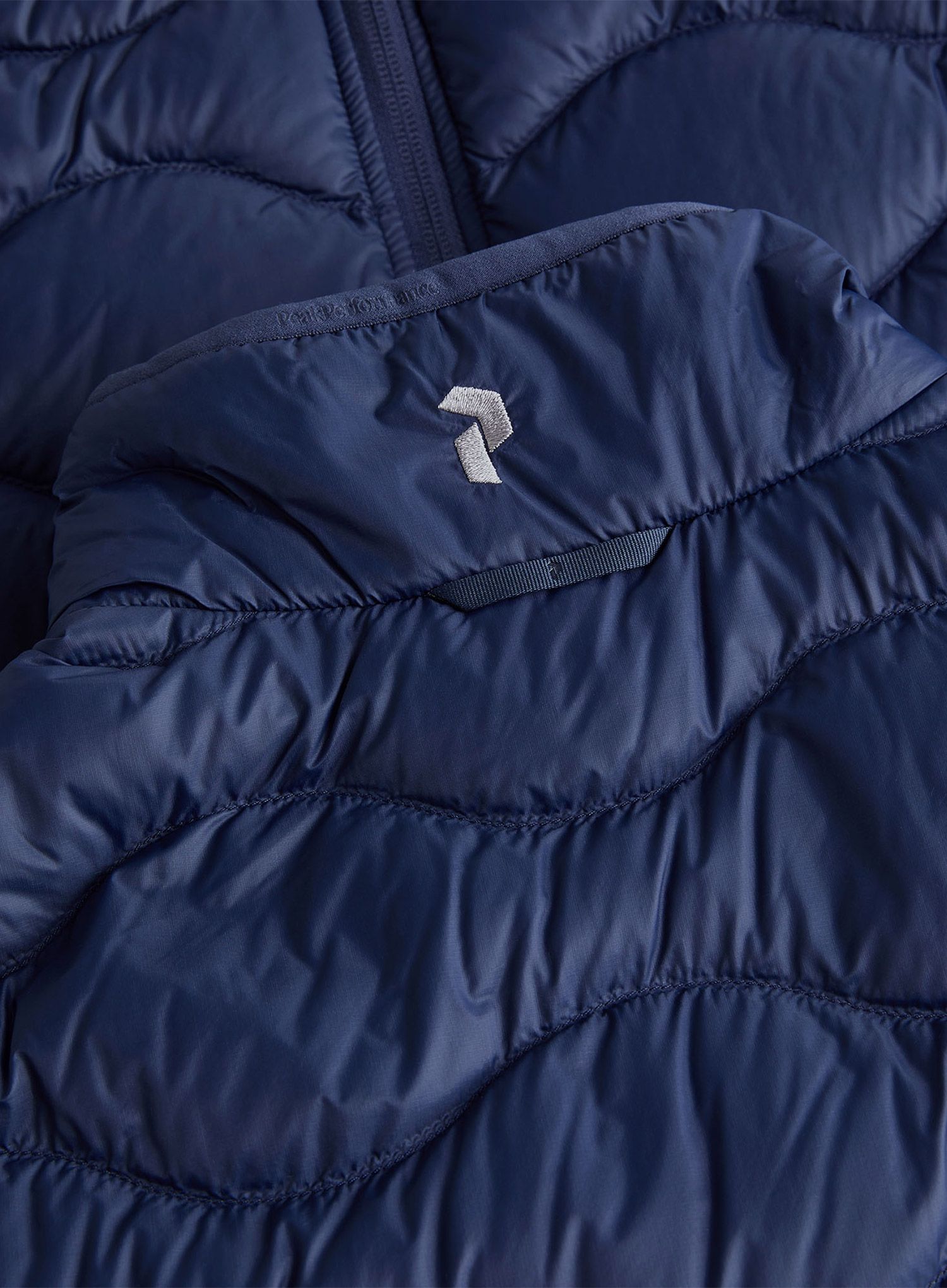Жилет пуховий Peak Performance Helium Down Vest - blue shadow